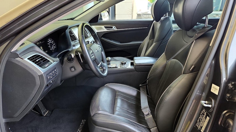 2018 Genesis G80  11