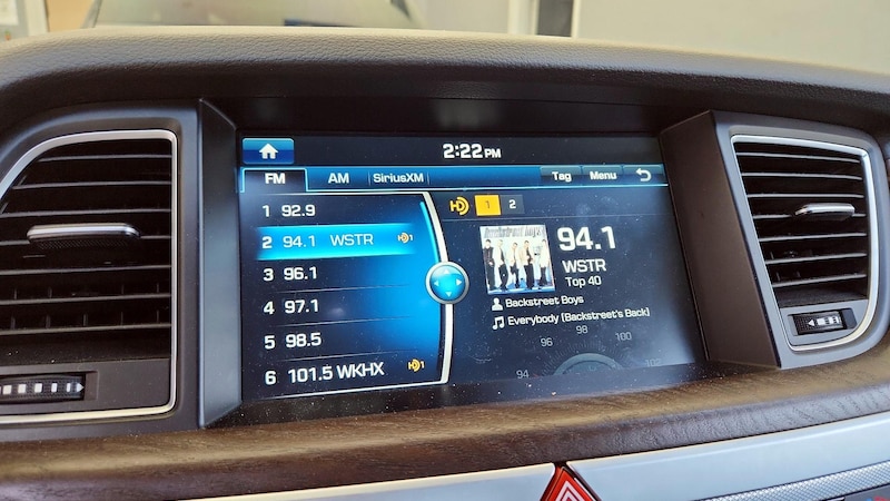 2018 Genesis G80  16