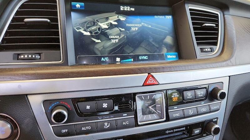 2018 Genesis G80  17