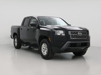 Black 2024 Nissan Frontier SV