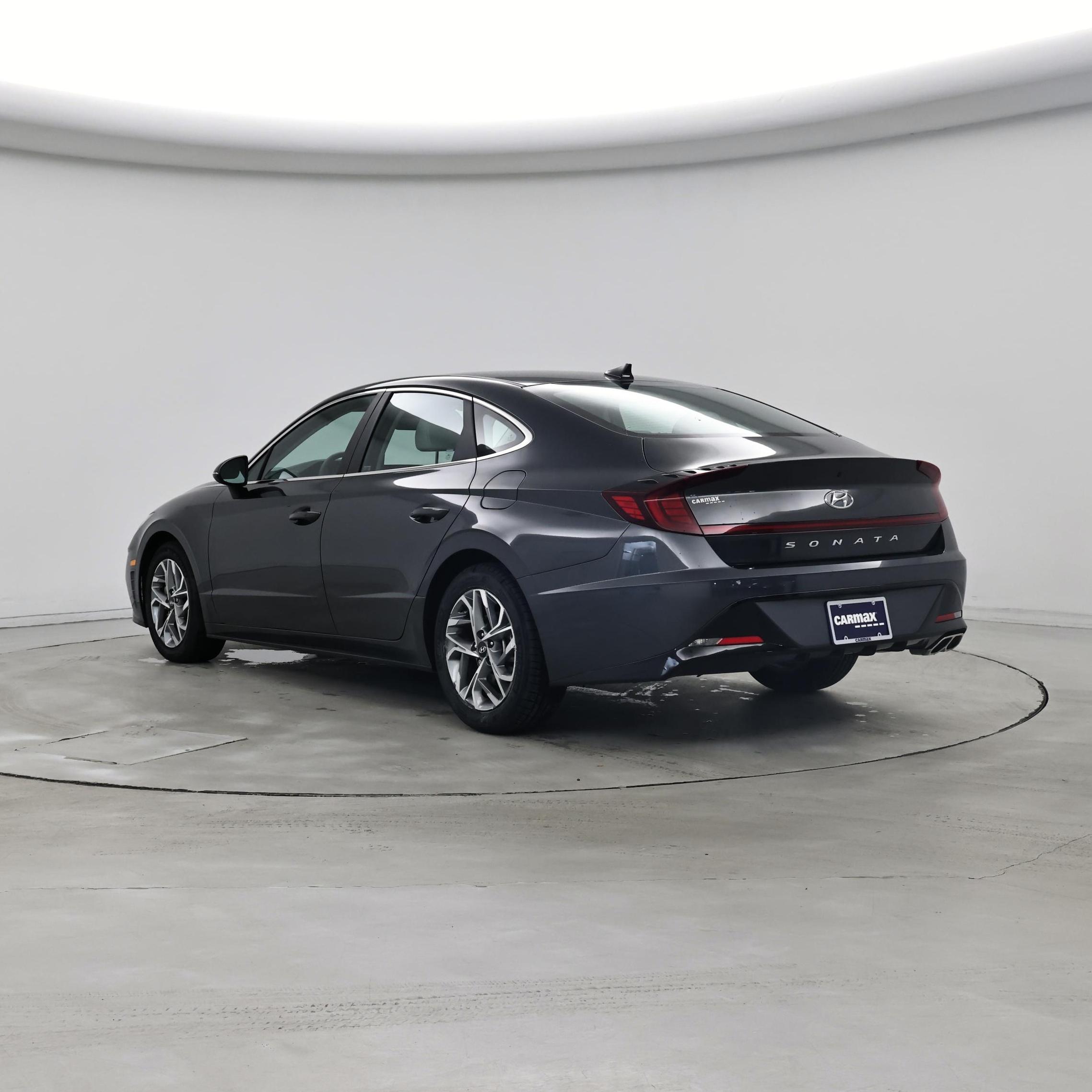 Thumbnail: 2023 Hyundai Sonata - 2