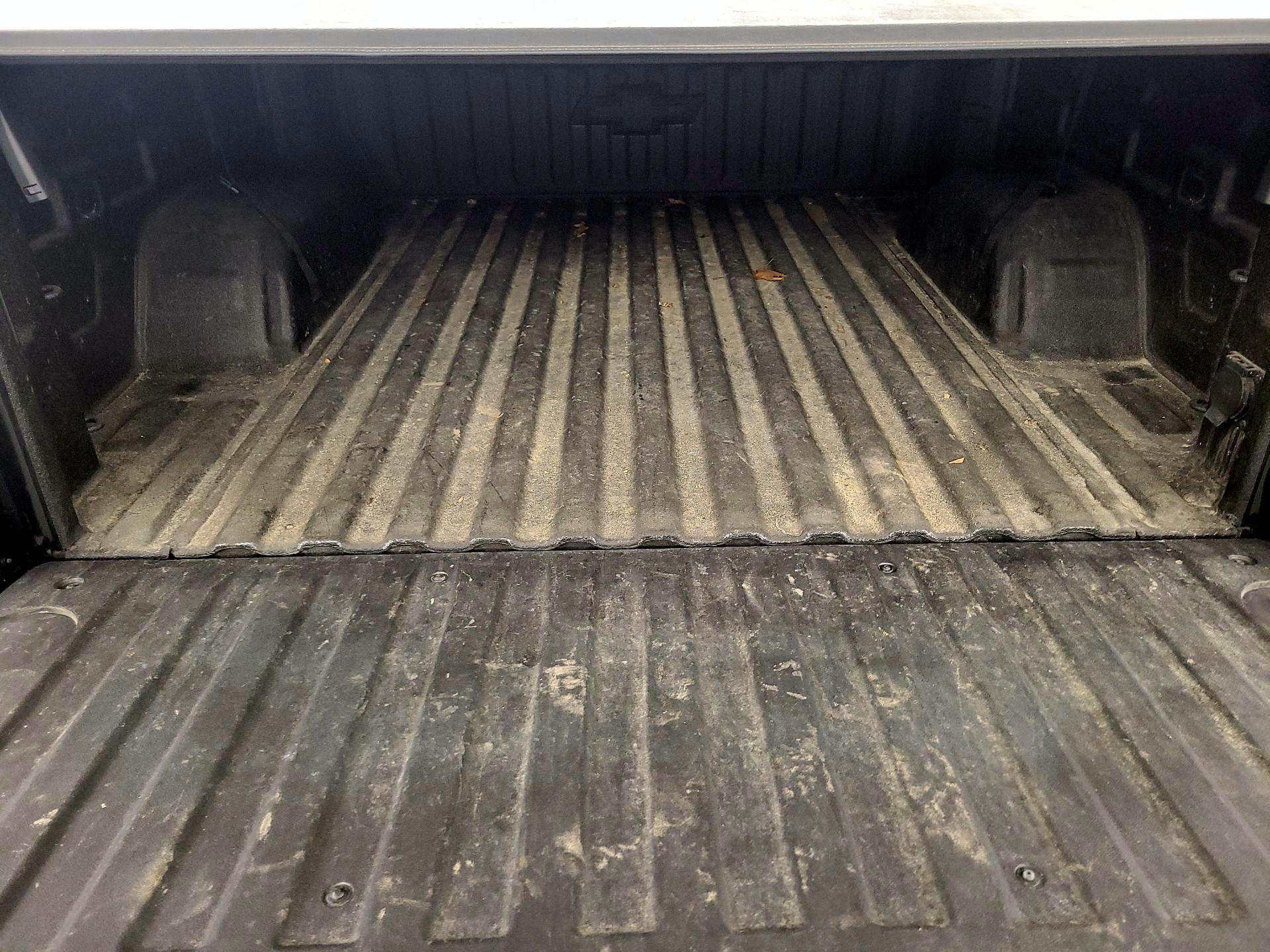 Thumbnail: 2023 Chevrolet Silverado 1500 - 20