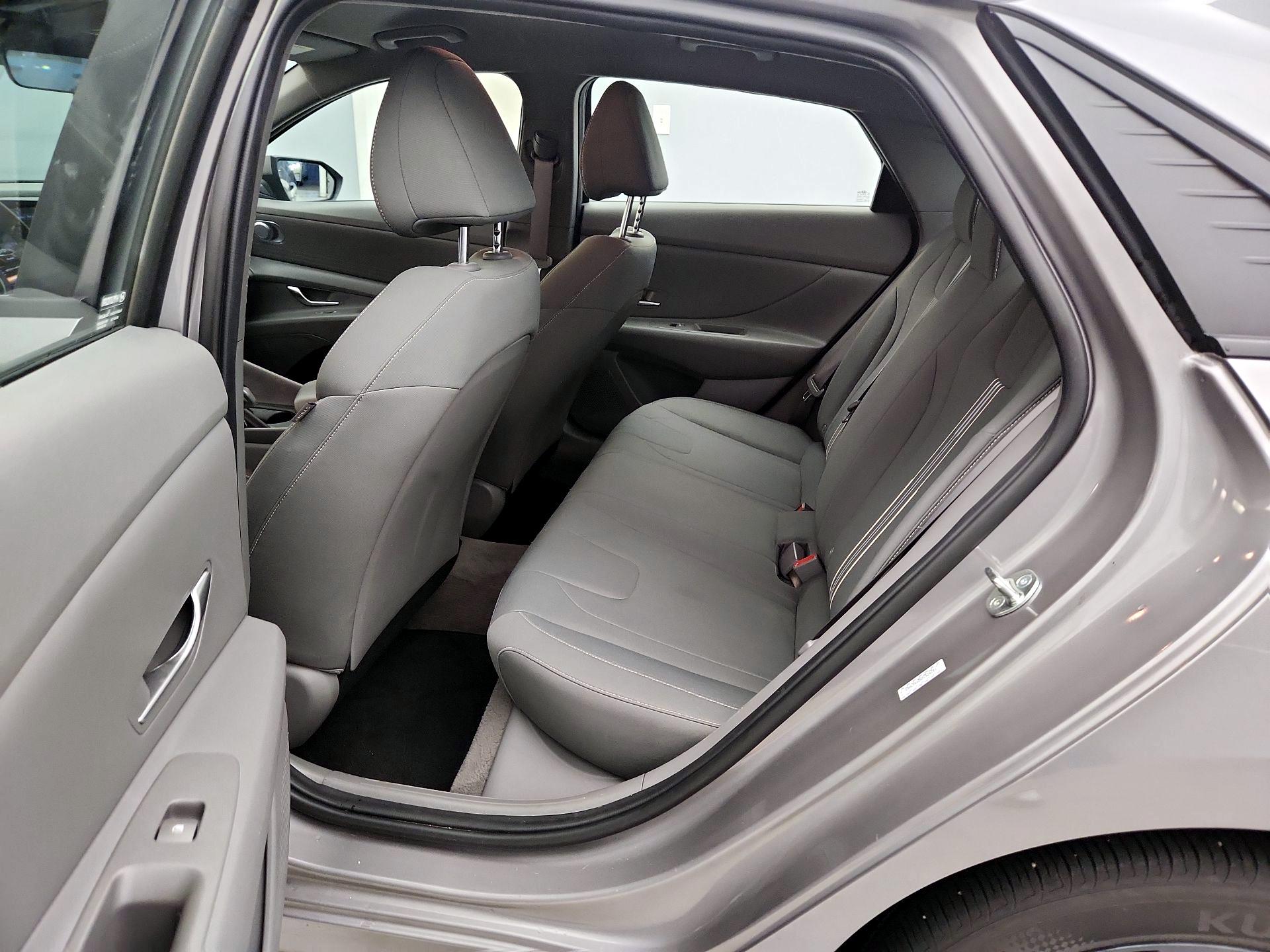 Thumbnail: 2023 Hyundai Elantra - 19
