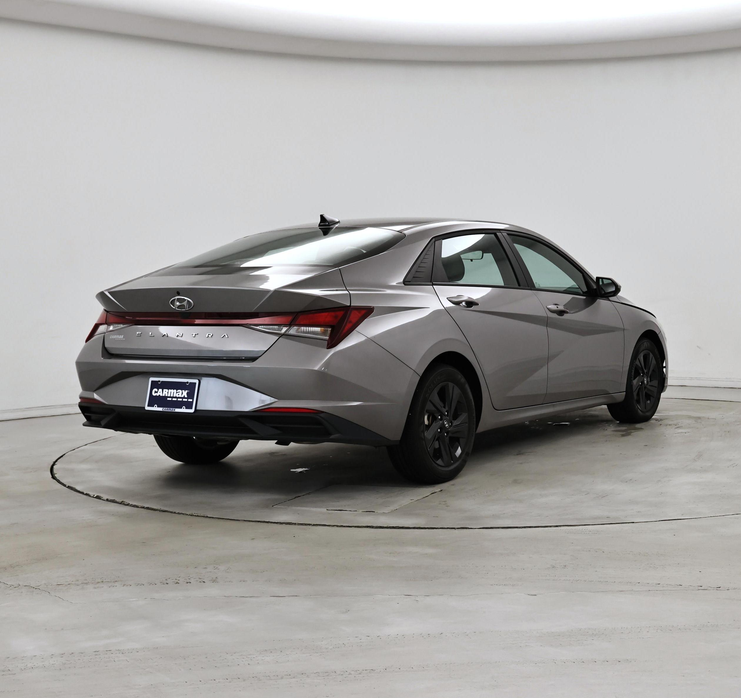 Thumbnail: 2023 Hyundai Elantra - 8