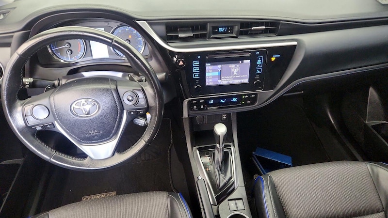 2019 Toyota Corolla SE 9
