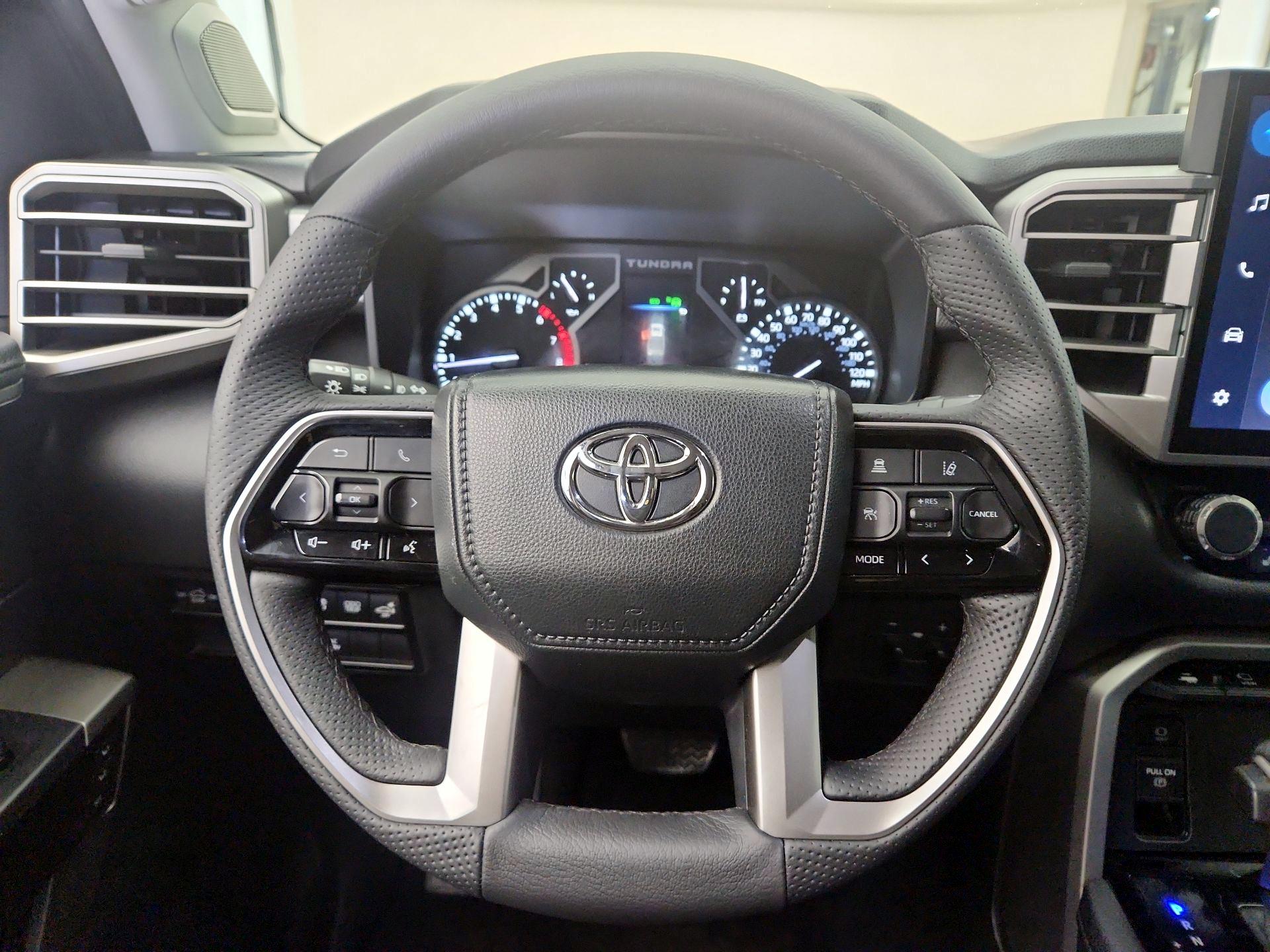 Thumbnail: 2022 Toyota Tundra - 10
