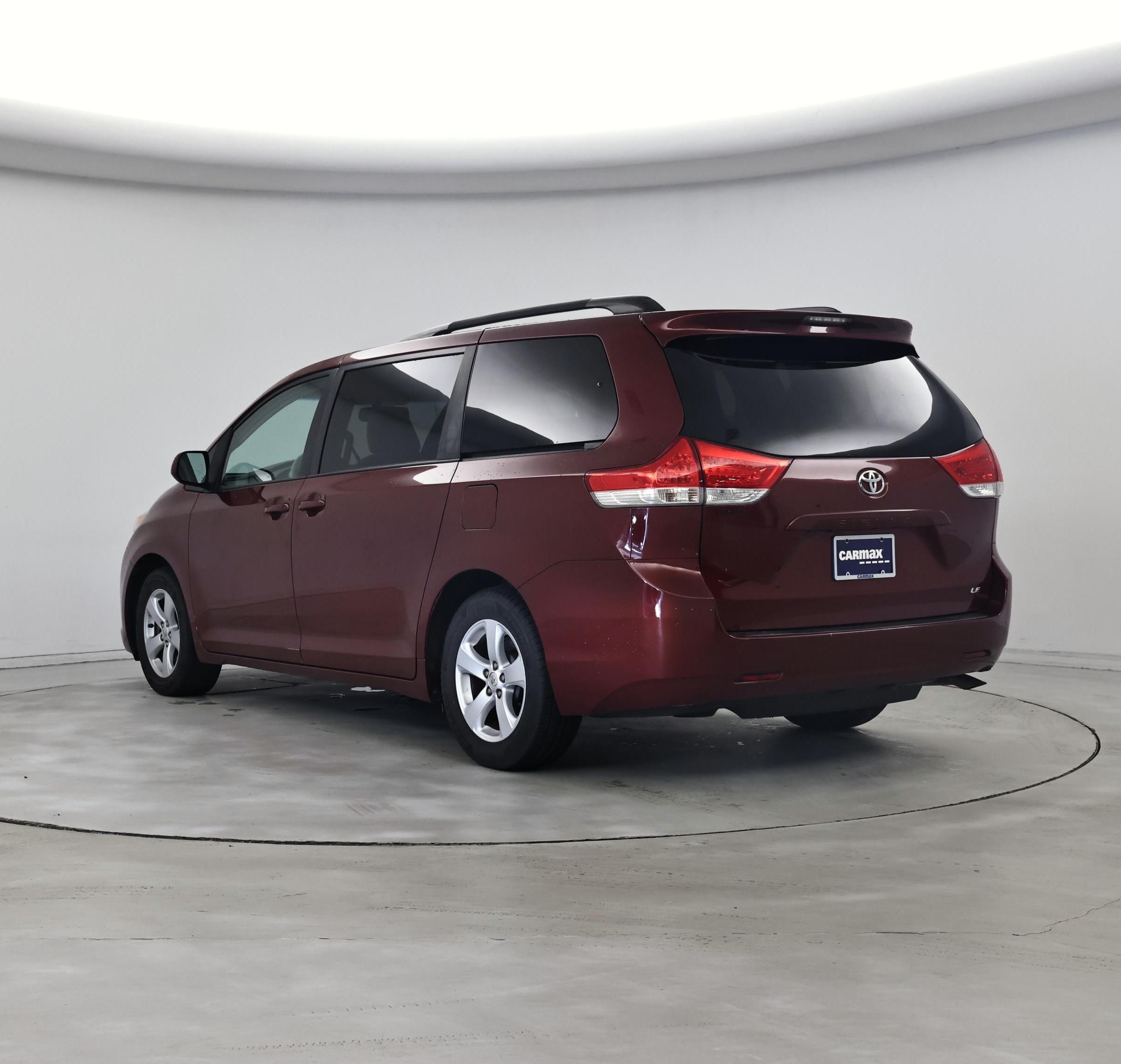 Thumbnail: 2014 Toyota Sienna - 2