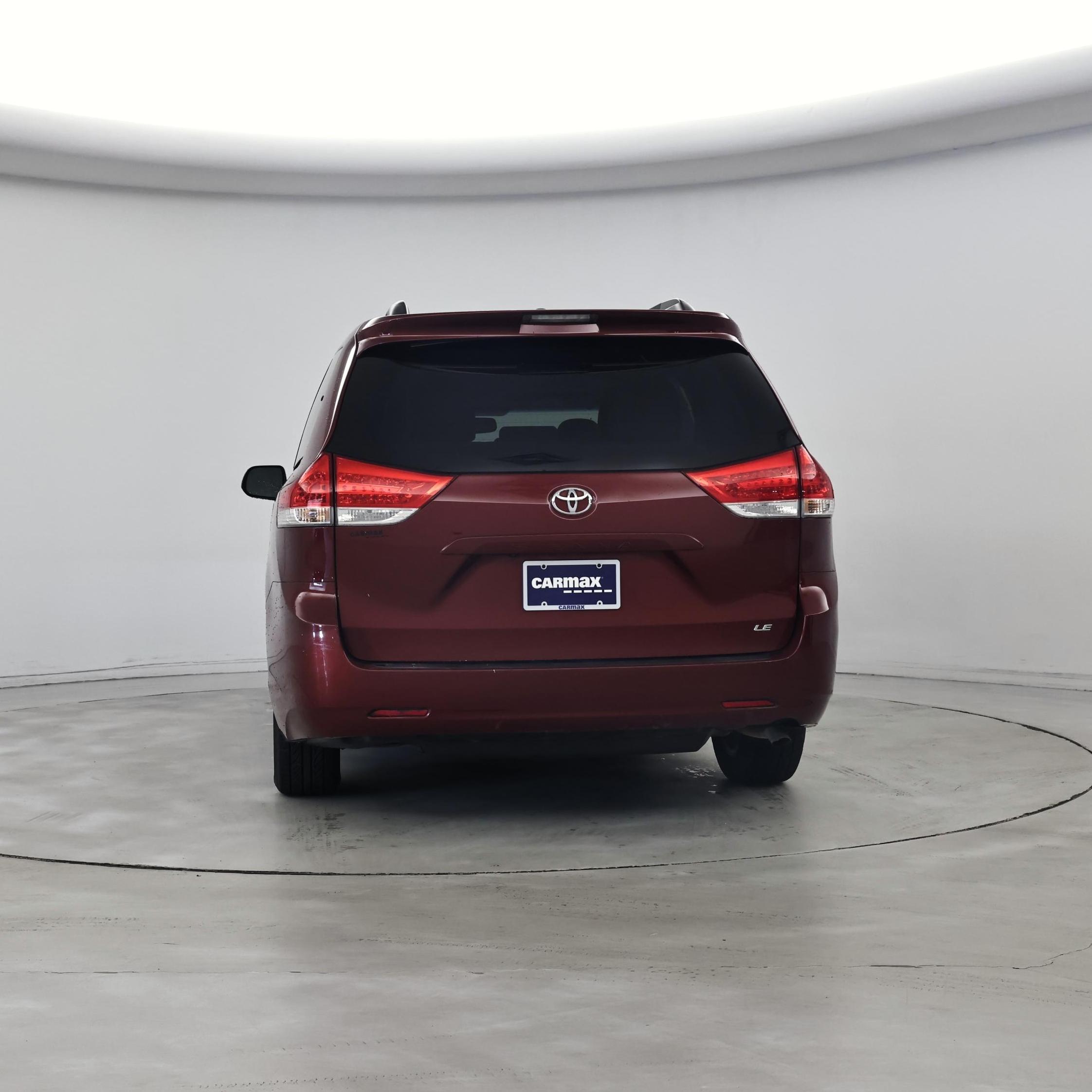 Thumbnail: 2014 Toyota Sienna - 6