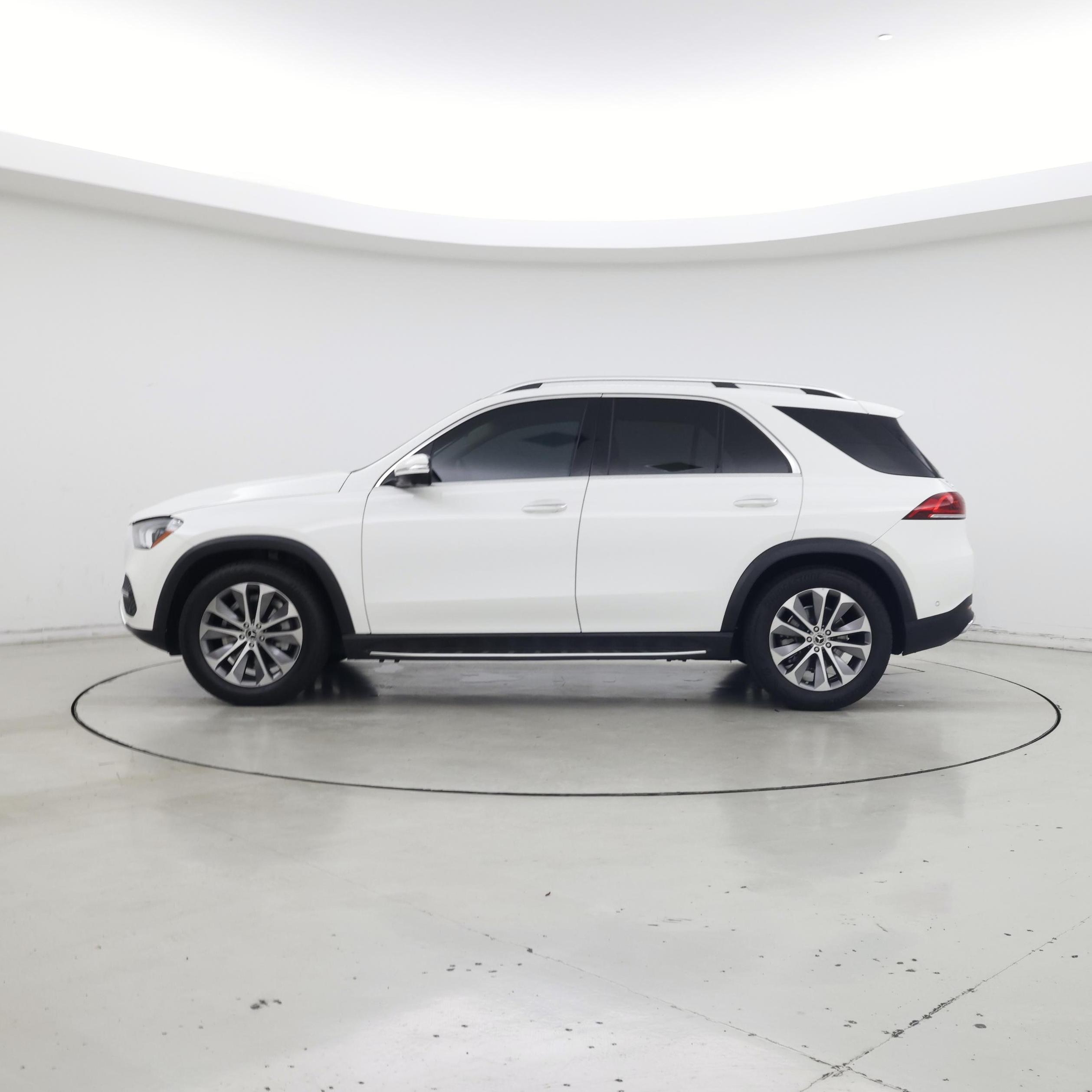 Thumbnail: 2023 Mercedes-Benz GLE - 3