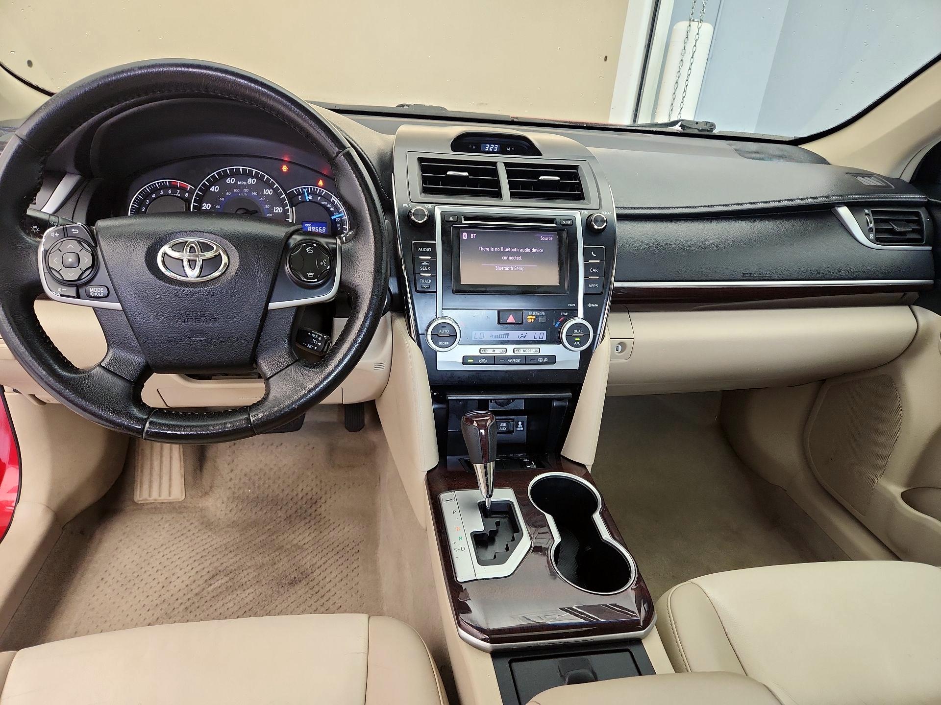 Thumbnail: 2013 Toyota Camry - 9