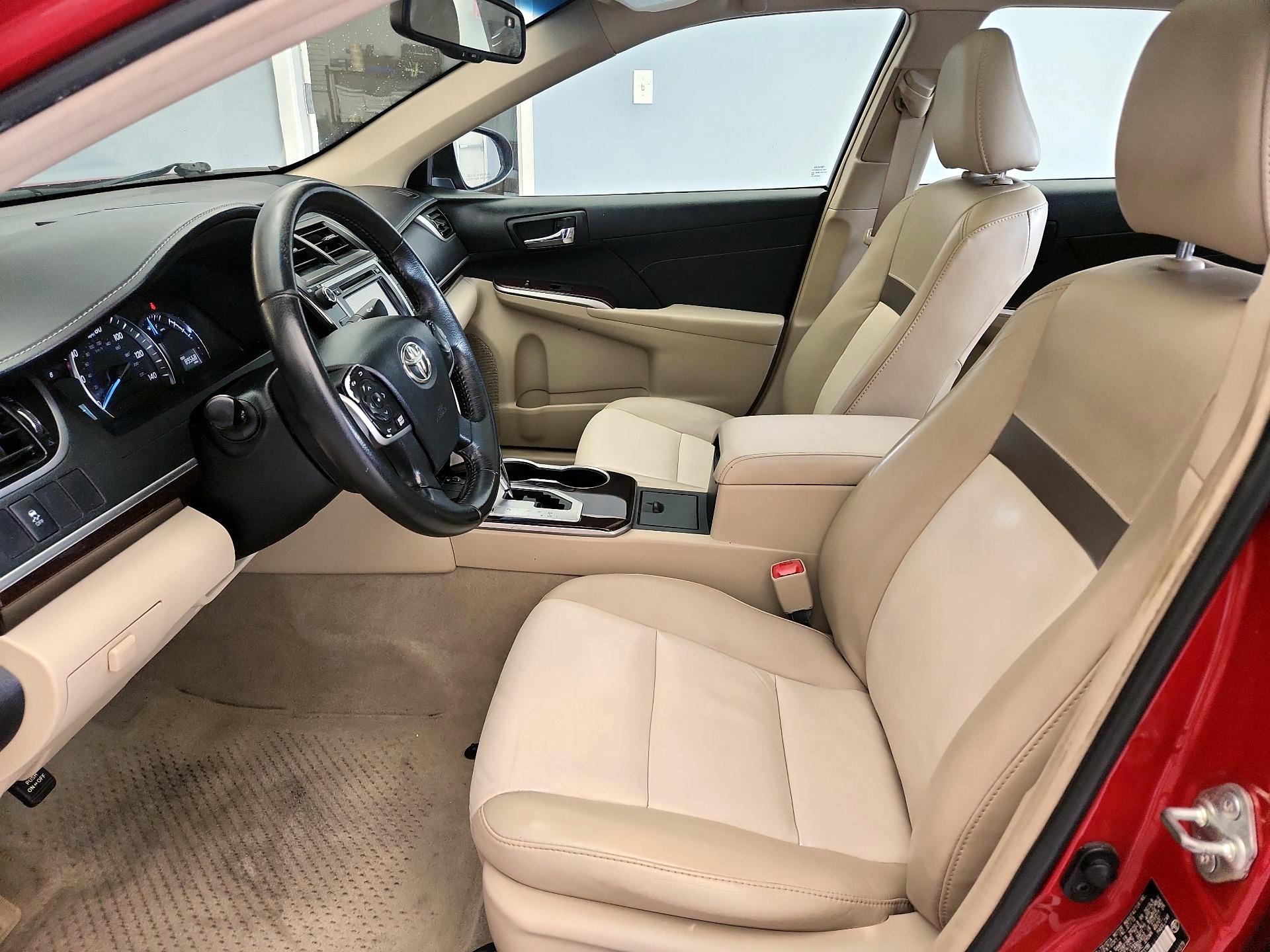 Thumbnail: 2013 Toyota Camry - 11
