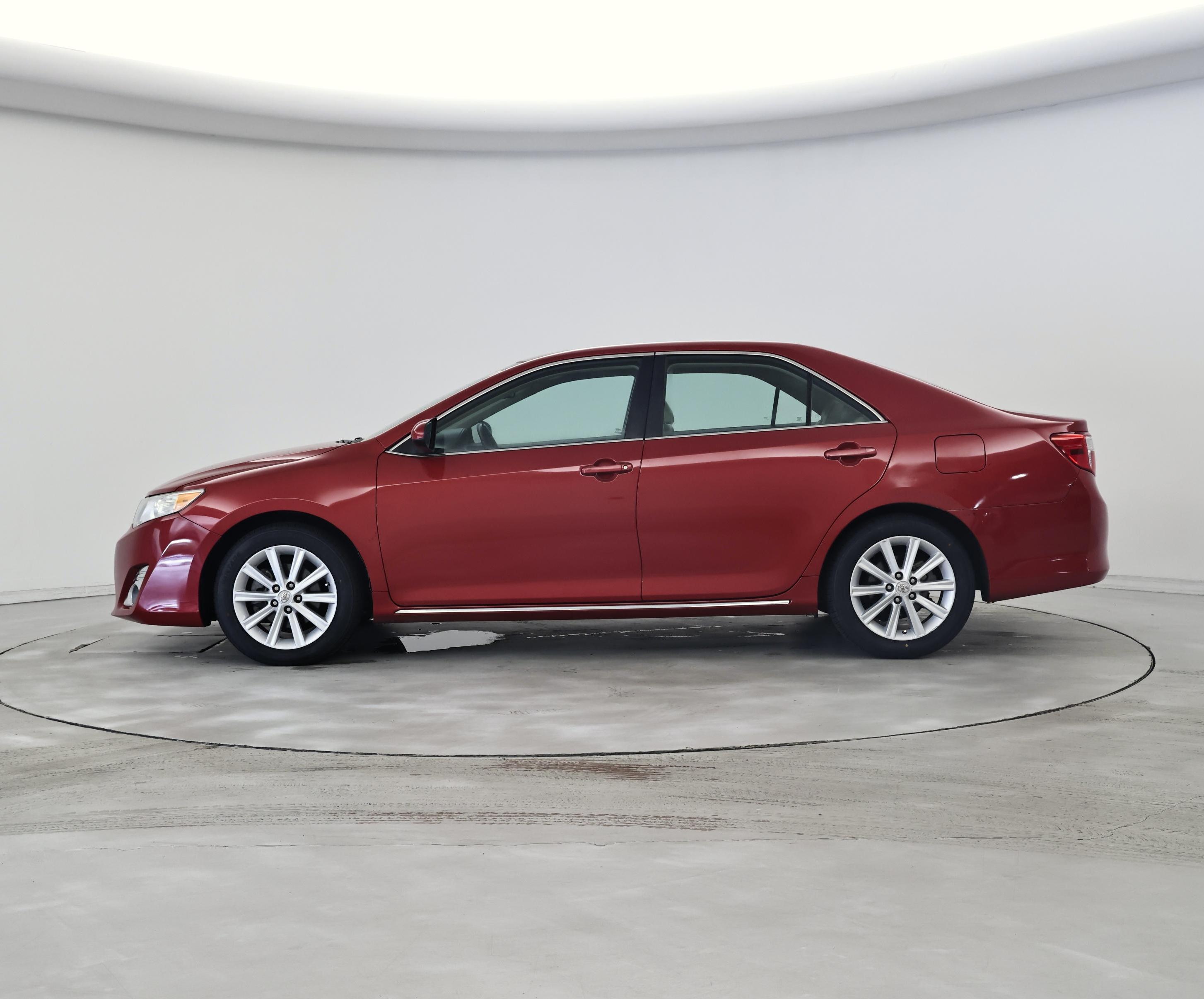 Thumbnail: 2013 Toyota Camry - 3