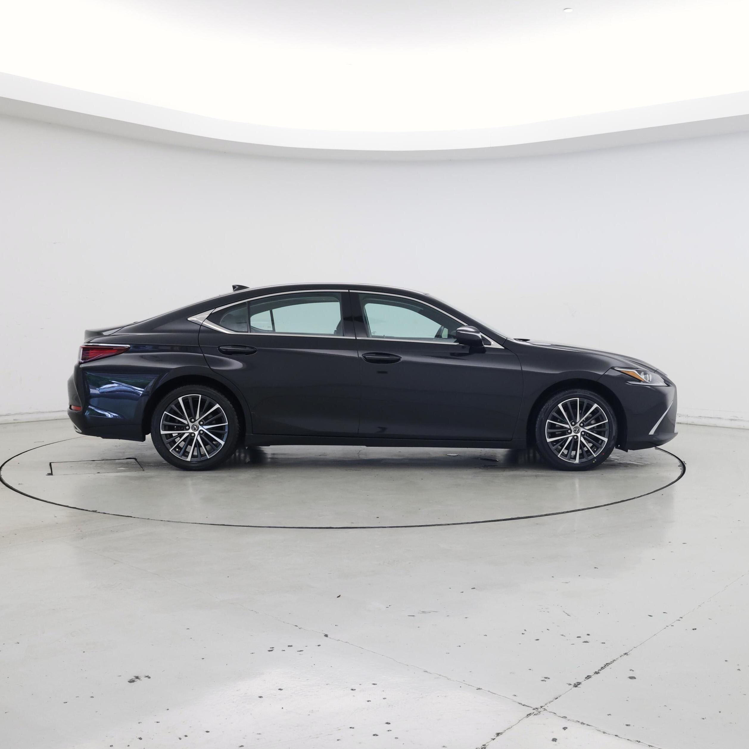 Thumbnail: 2022 Lexus ES - 7