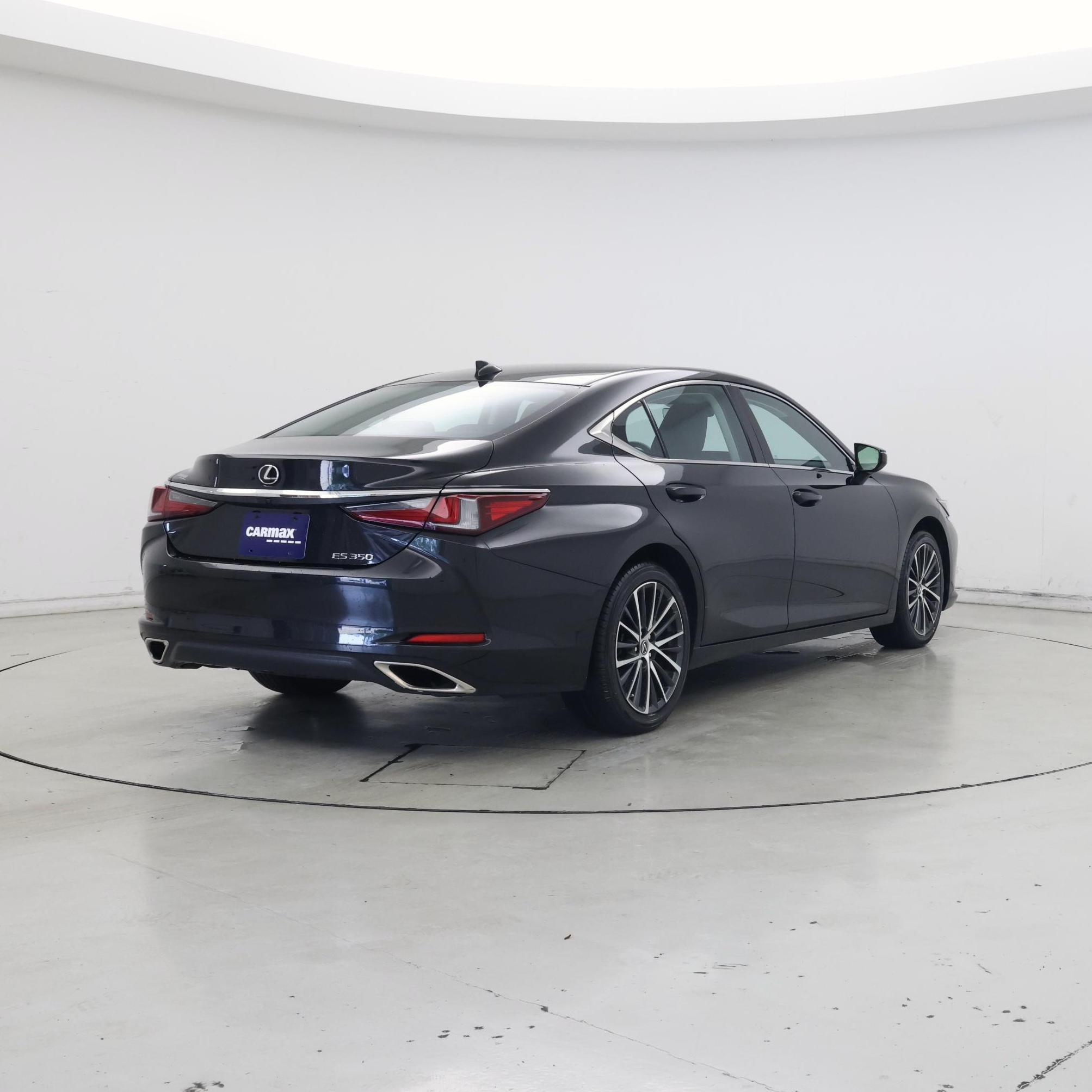 Thumbnail: 2022 Lexus ES - 8
