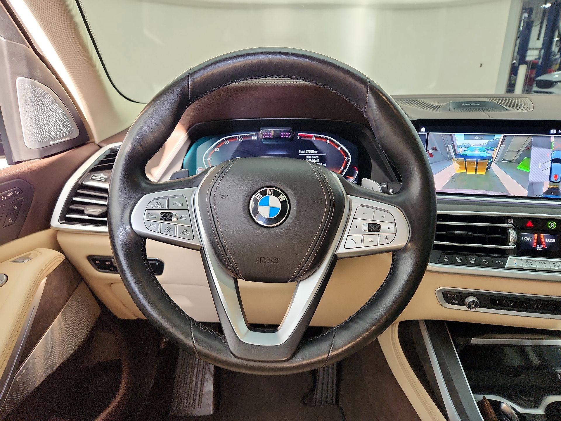 Thumbnail: 2019 BMW X7 - 10