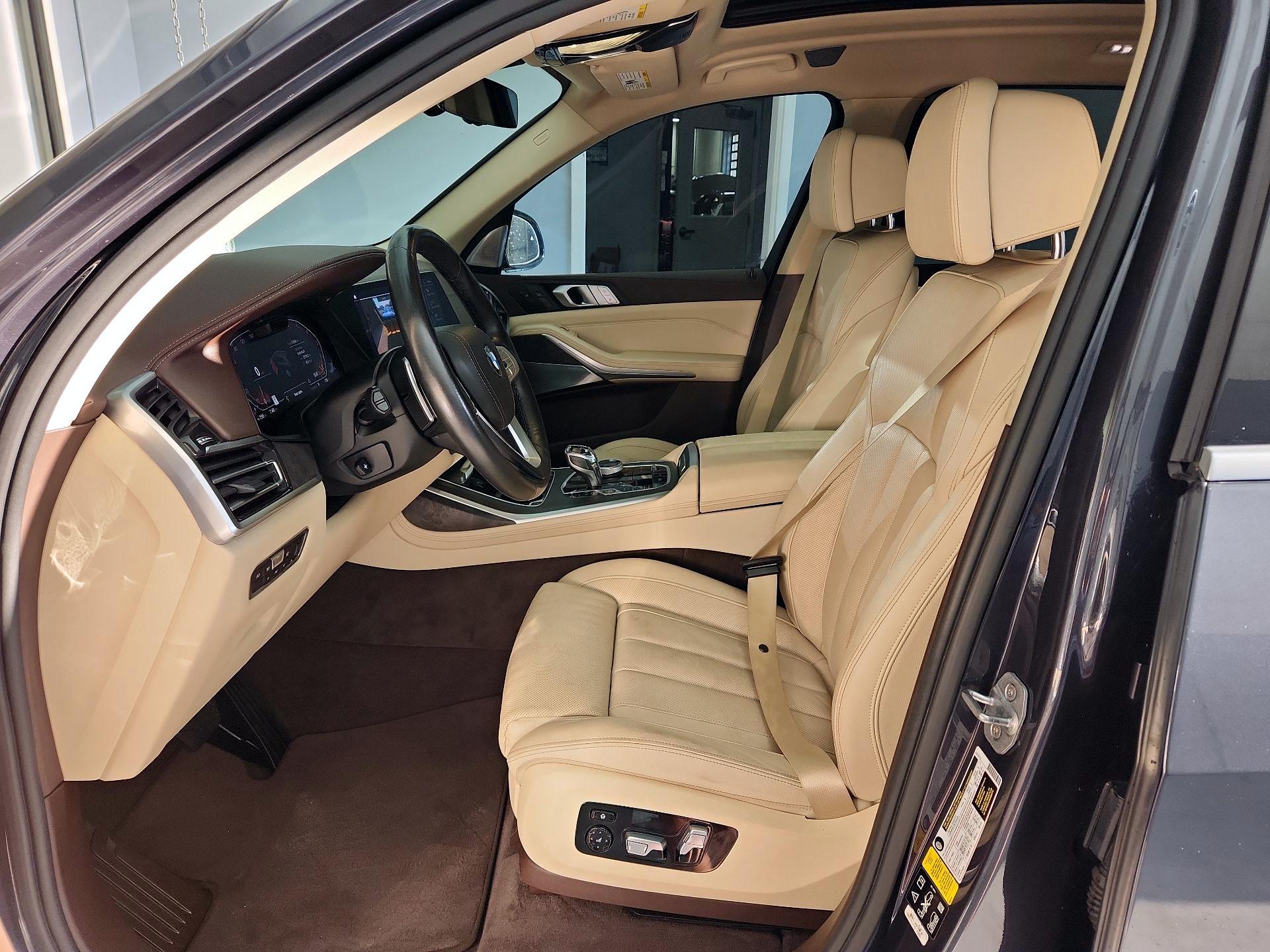 Thumbnail: 2019 BMW X7 - 11