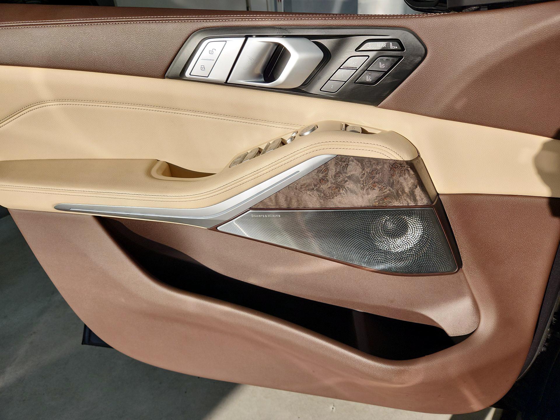 Thumbnail: 2019 BMW X7 - 12