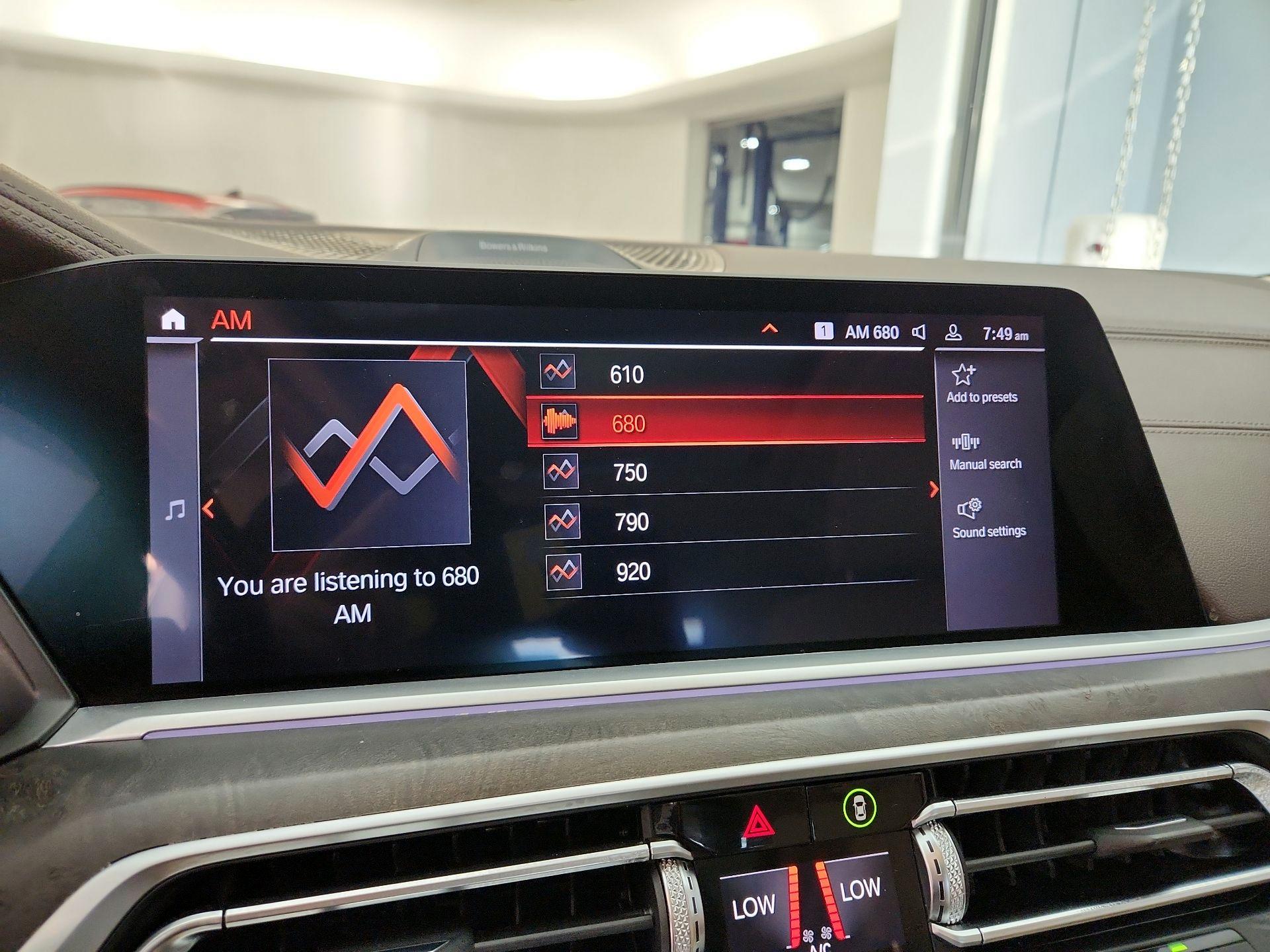 Thumbnail: 2019 BMW X7 - 16