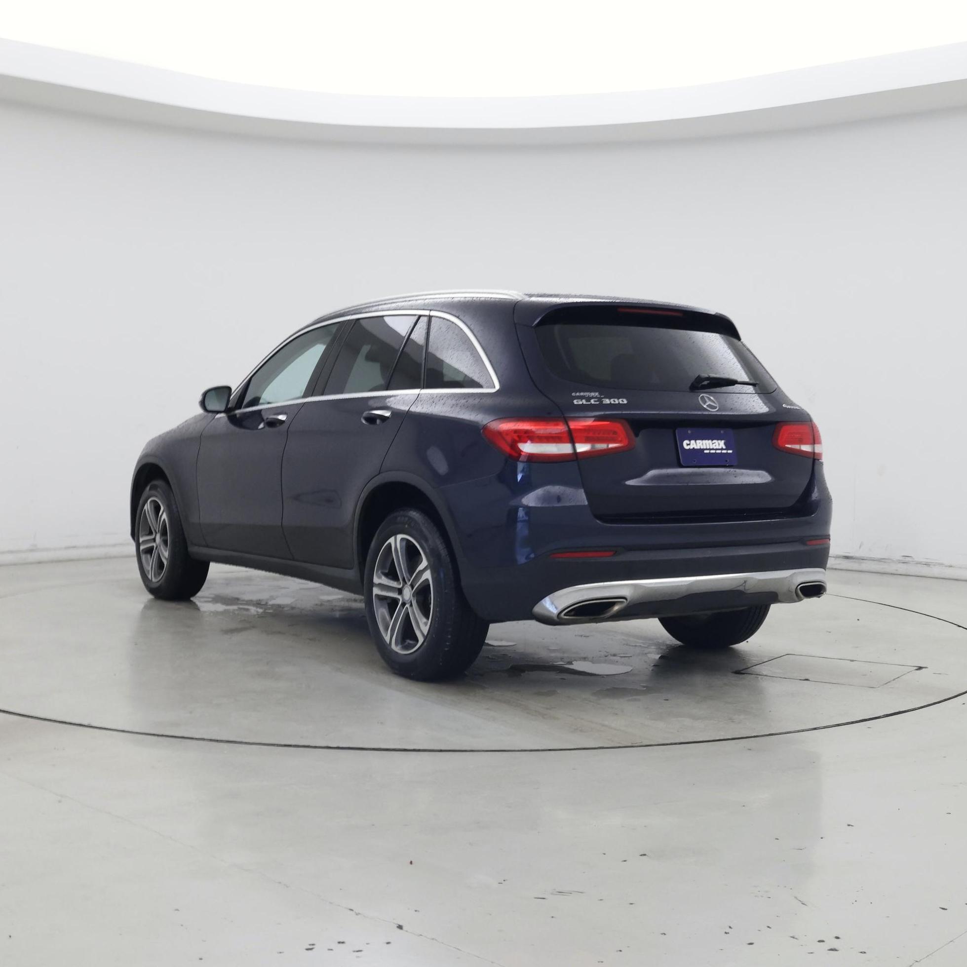 Thumbnail: 2017 Mercedes-Benz GLC - 2