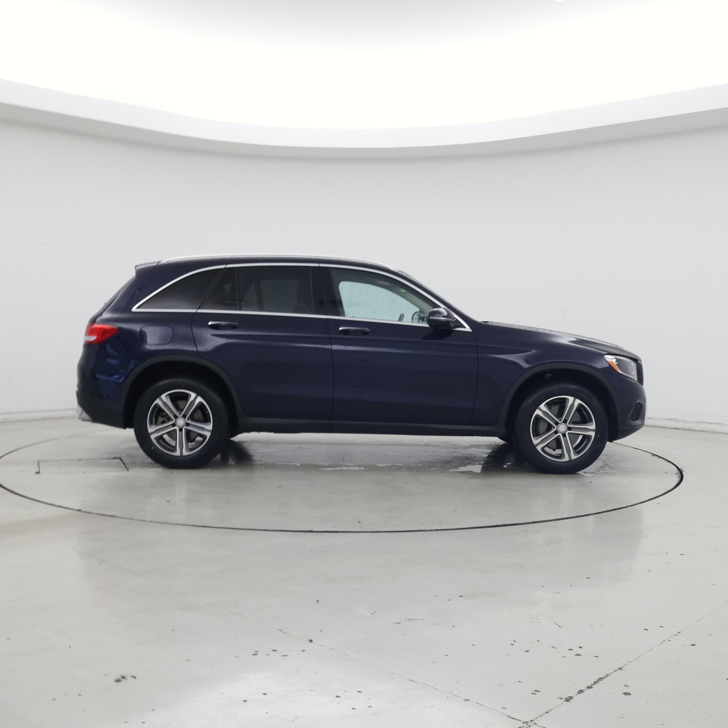 Thumbnail: 2017 Mercedes-Benz GLC - 7