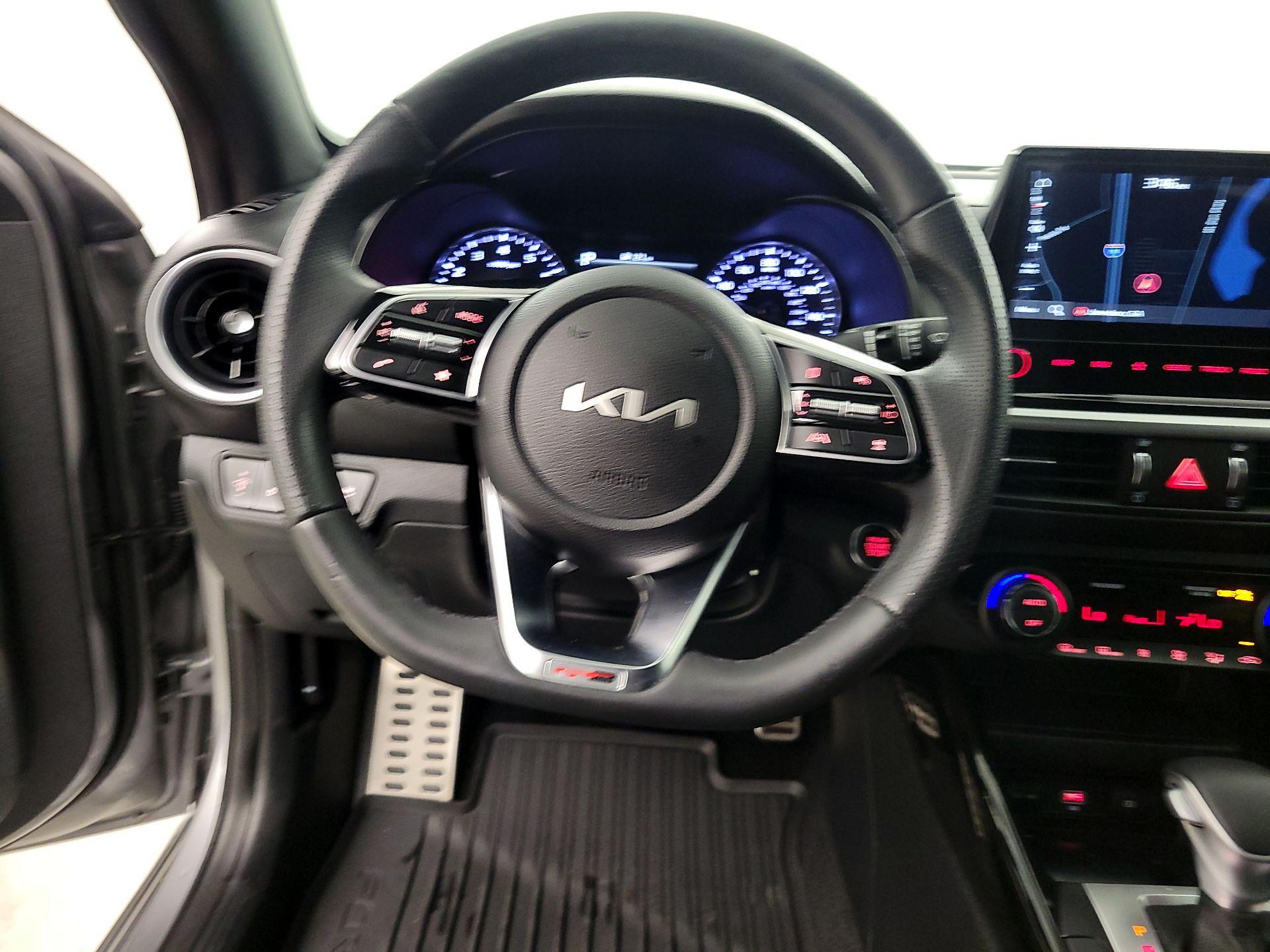 Thumbnail: 2024 Kia Forte - 10