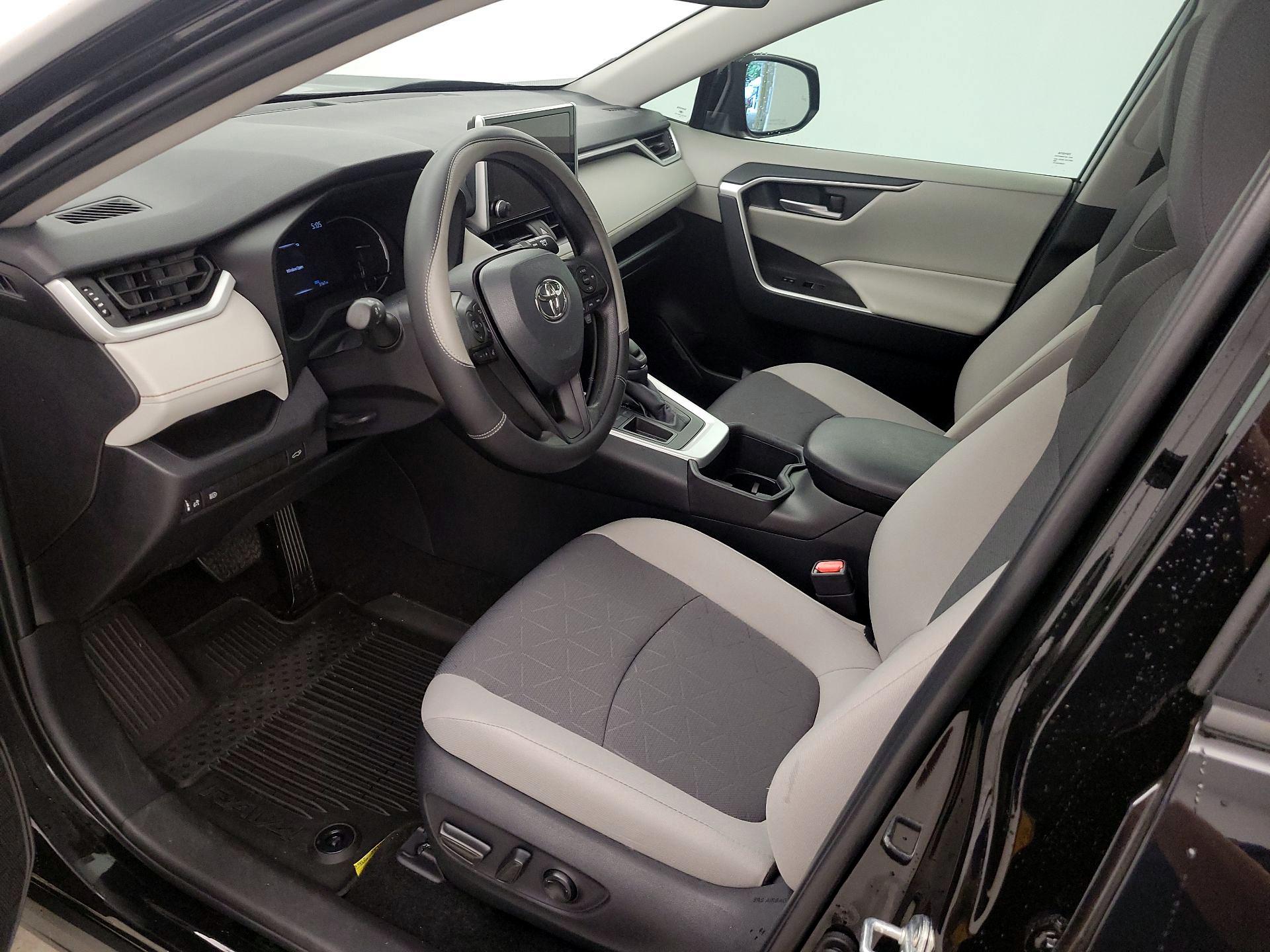 Thumbnail: 2024 Toyota RAV4 - 11