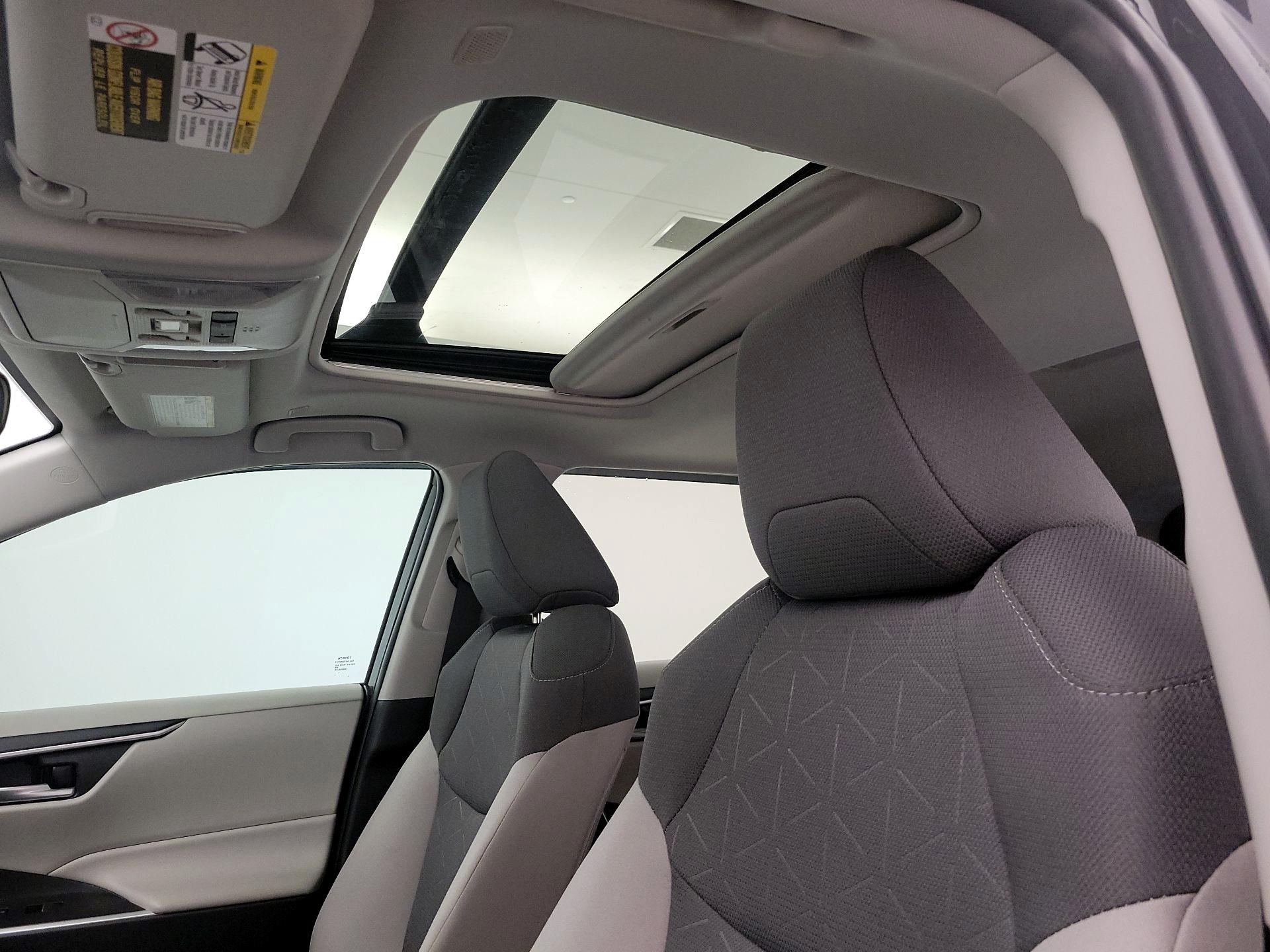 Thumbnail: 2024 Toyota RAV4 - 19