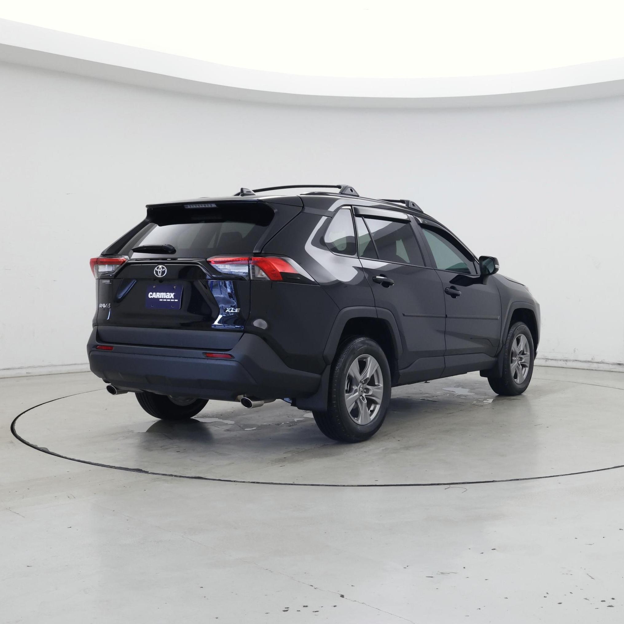 Thumbnail: 2024 Toyota RAV4 - 8