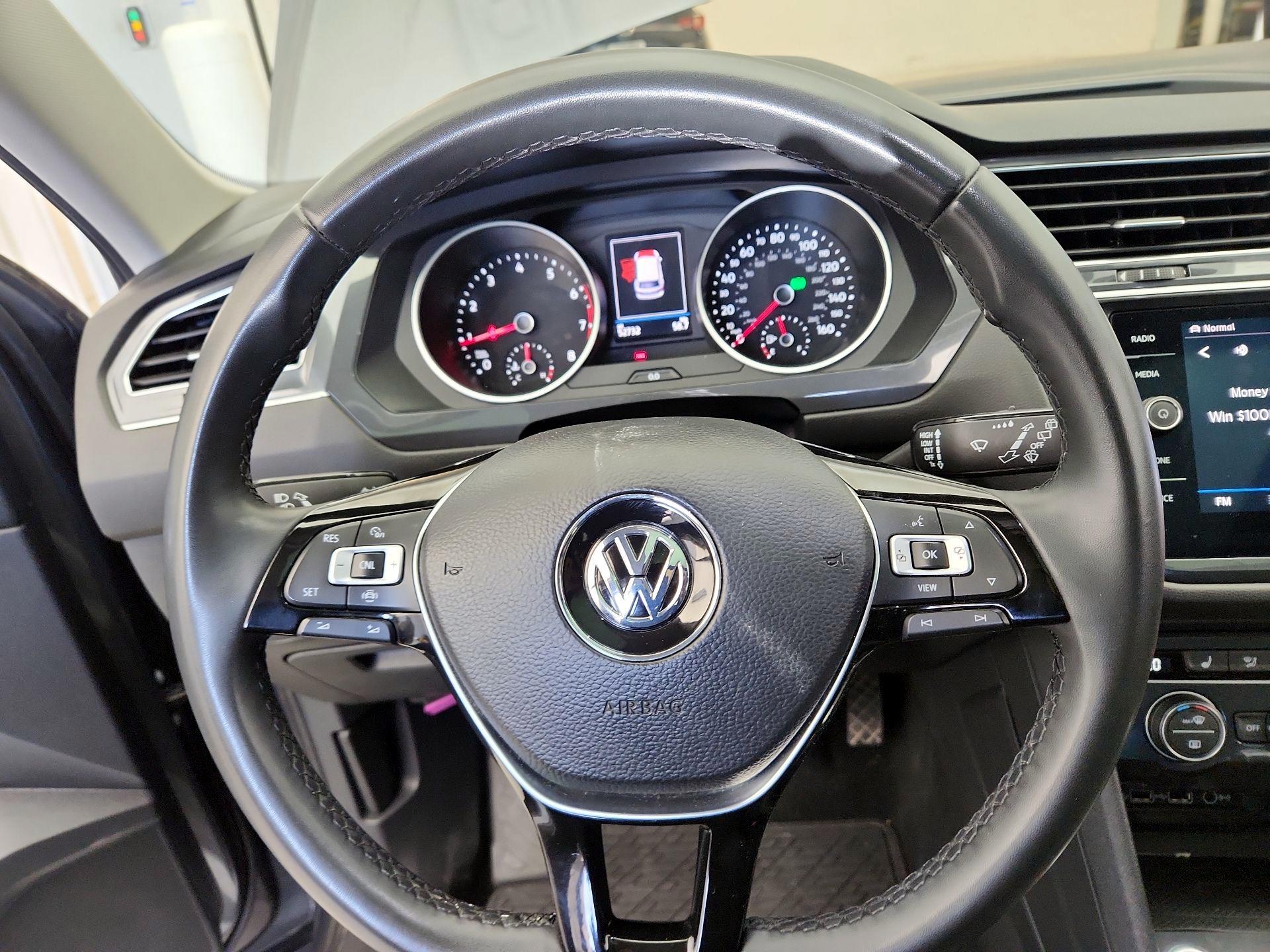 Thumbnail: 2020 Volkswagen Tiguan - 10