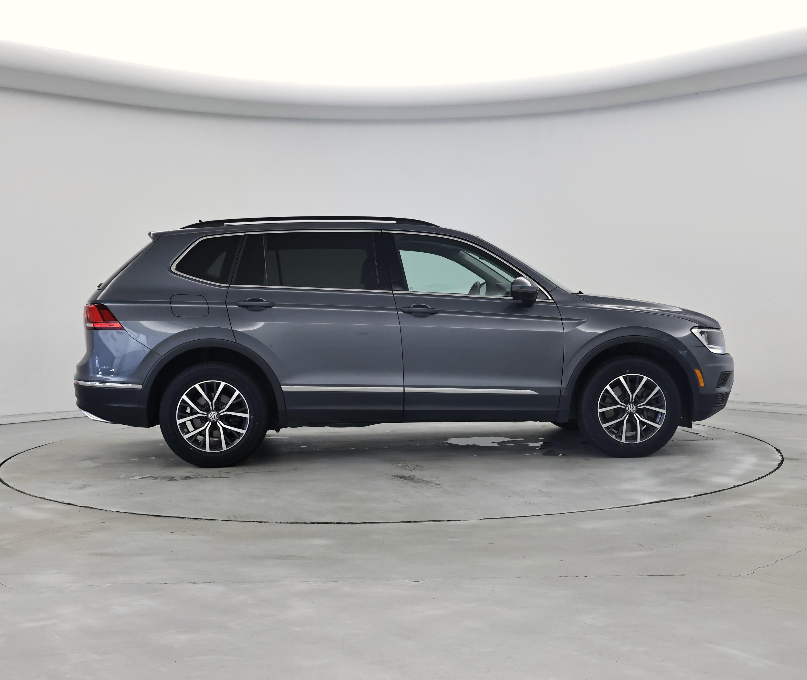 Thumbnail: 2020 Volkswagen Tiguan - 7