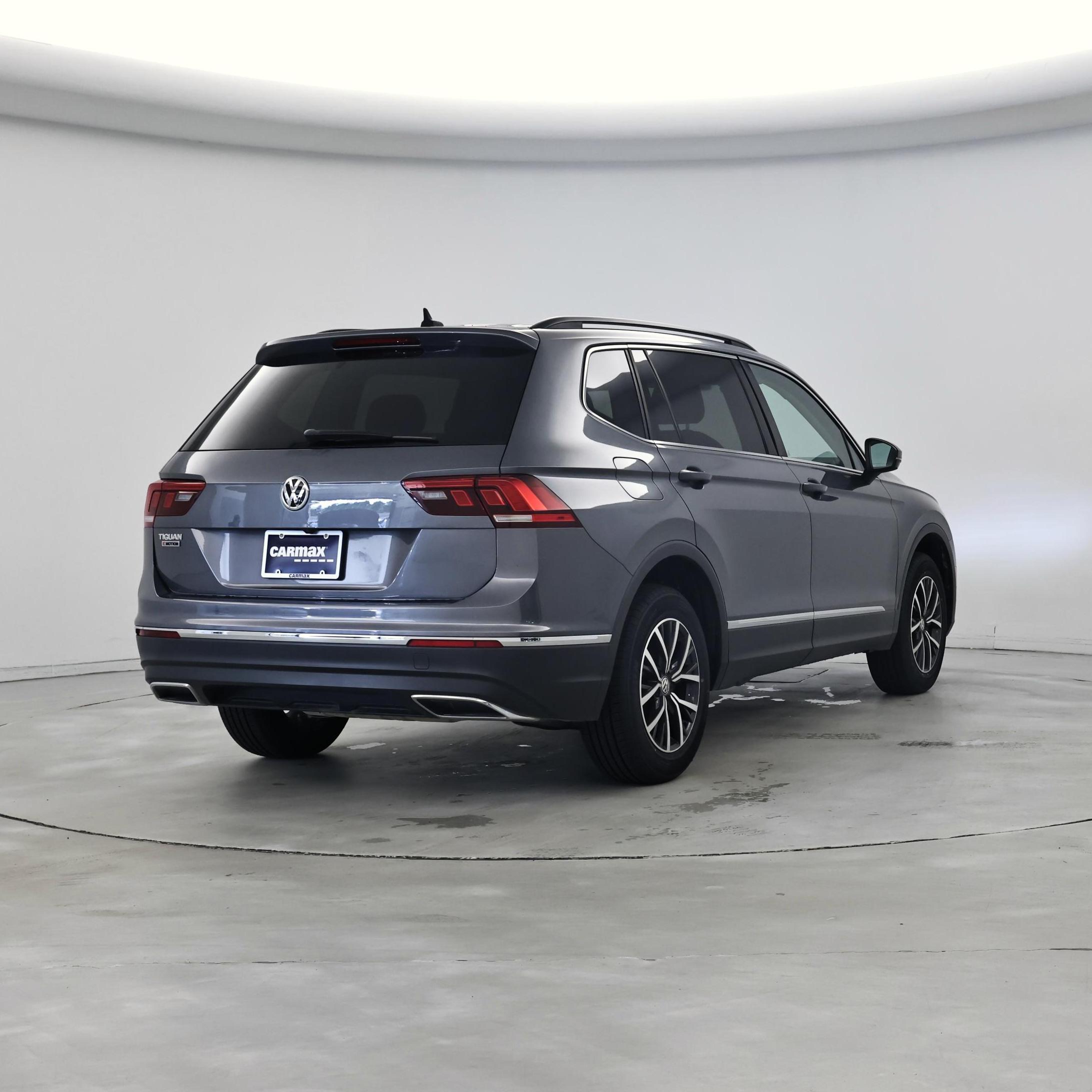 Thumbnail: 2020 Volkswagen Tiguan - 8