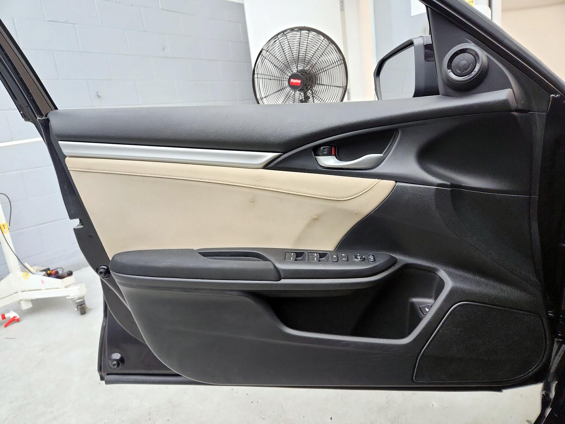 Thumbnail: 2018 Honda Civic - 12