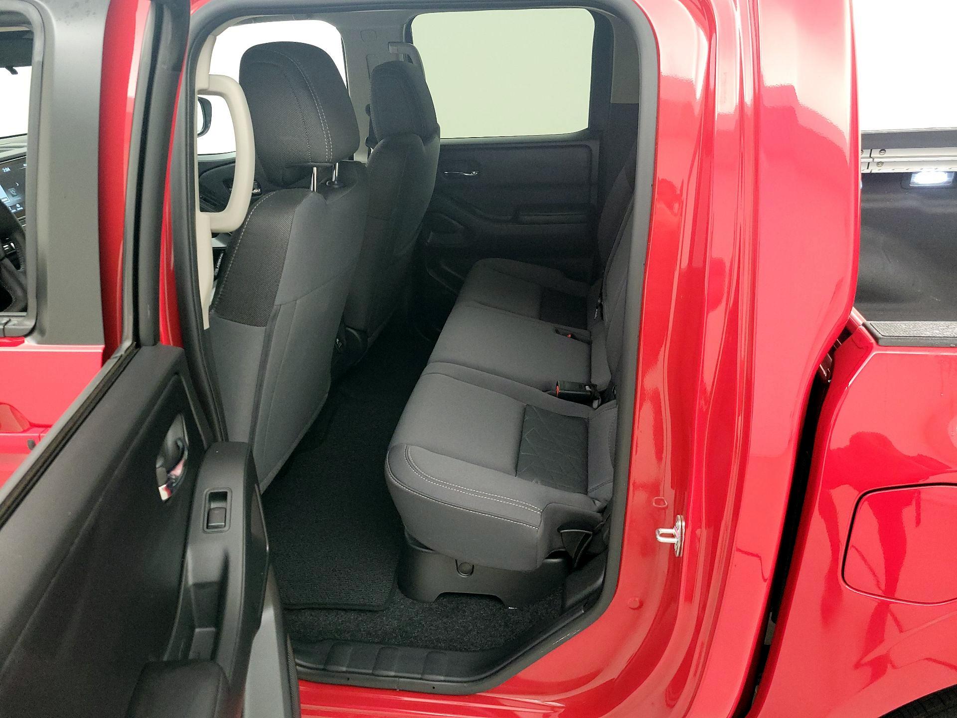Thumbnail: 2025 Nissan Frontier - 19
