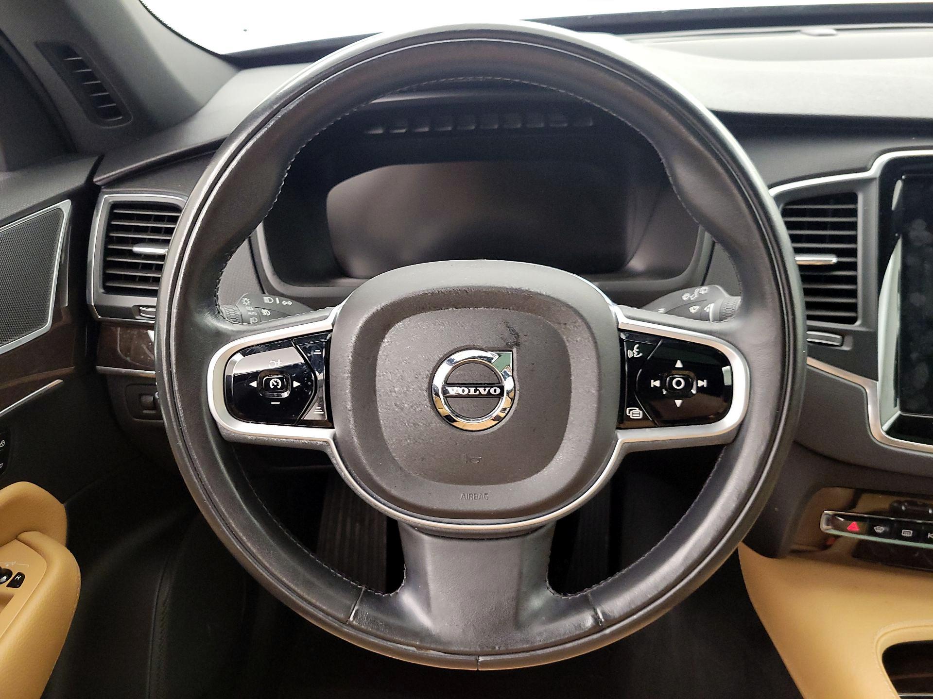 Thumbnail: 2019 Volvo XC90 - 10