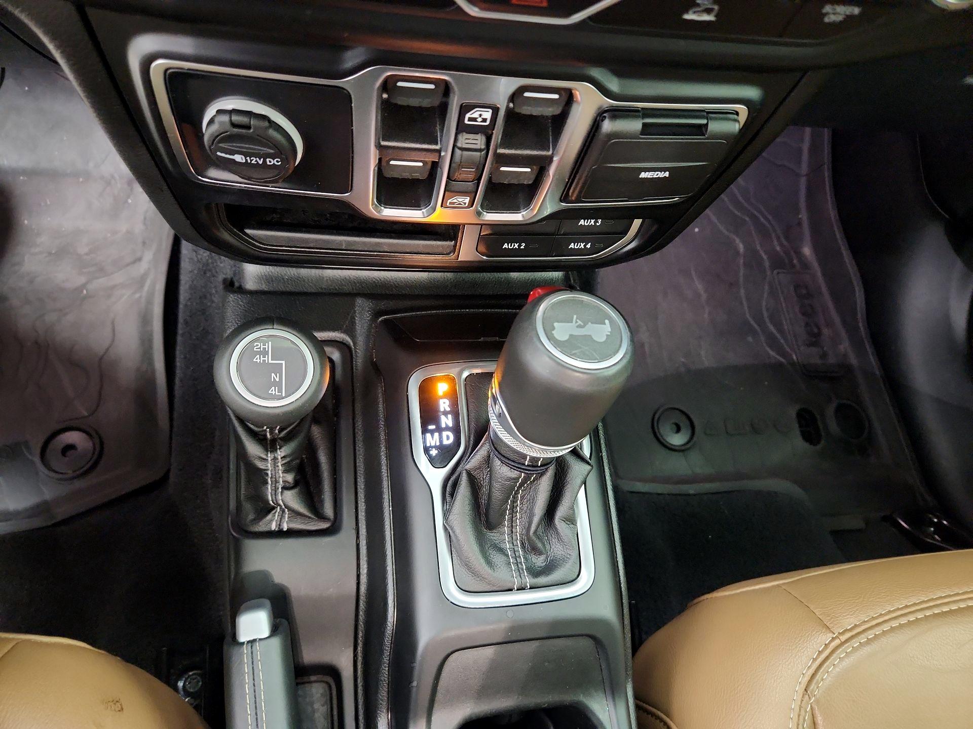 Thumbnail: 2022 Jeep Wrangler - 18