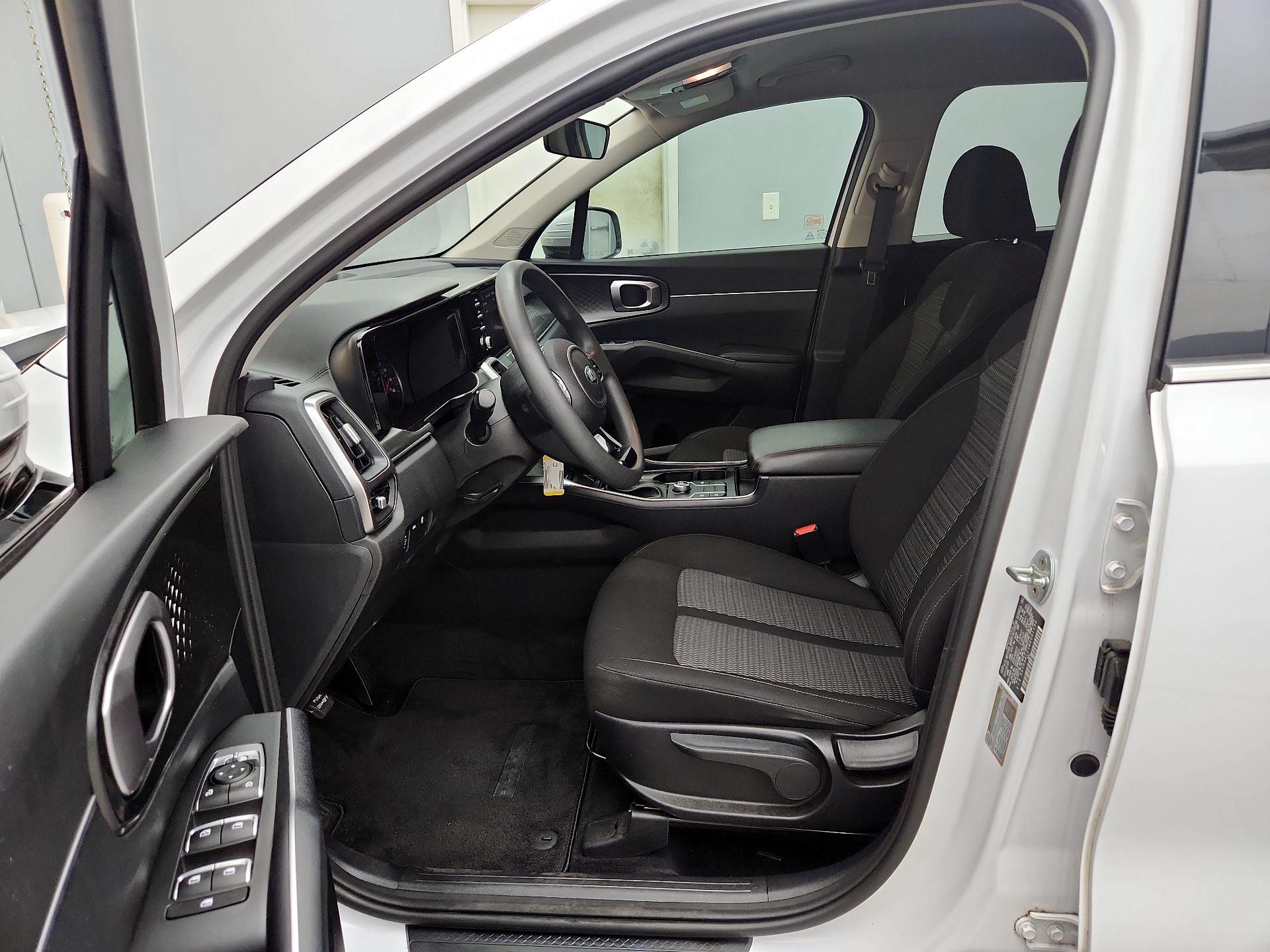 Thumbnail: 2021 Kia Sorento - 11