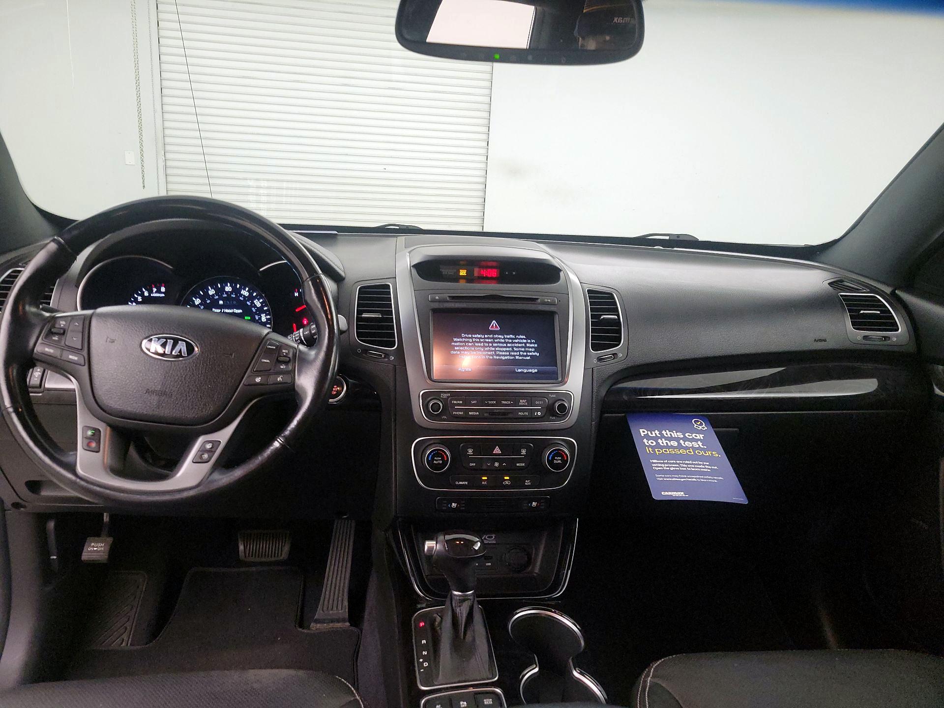 Thumbnail: 2014 Kia Sorento - 9