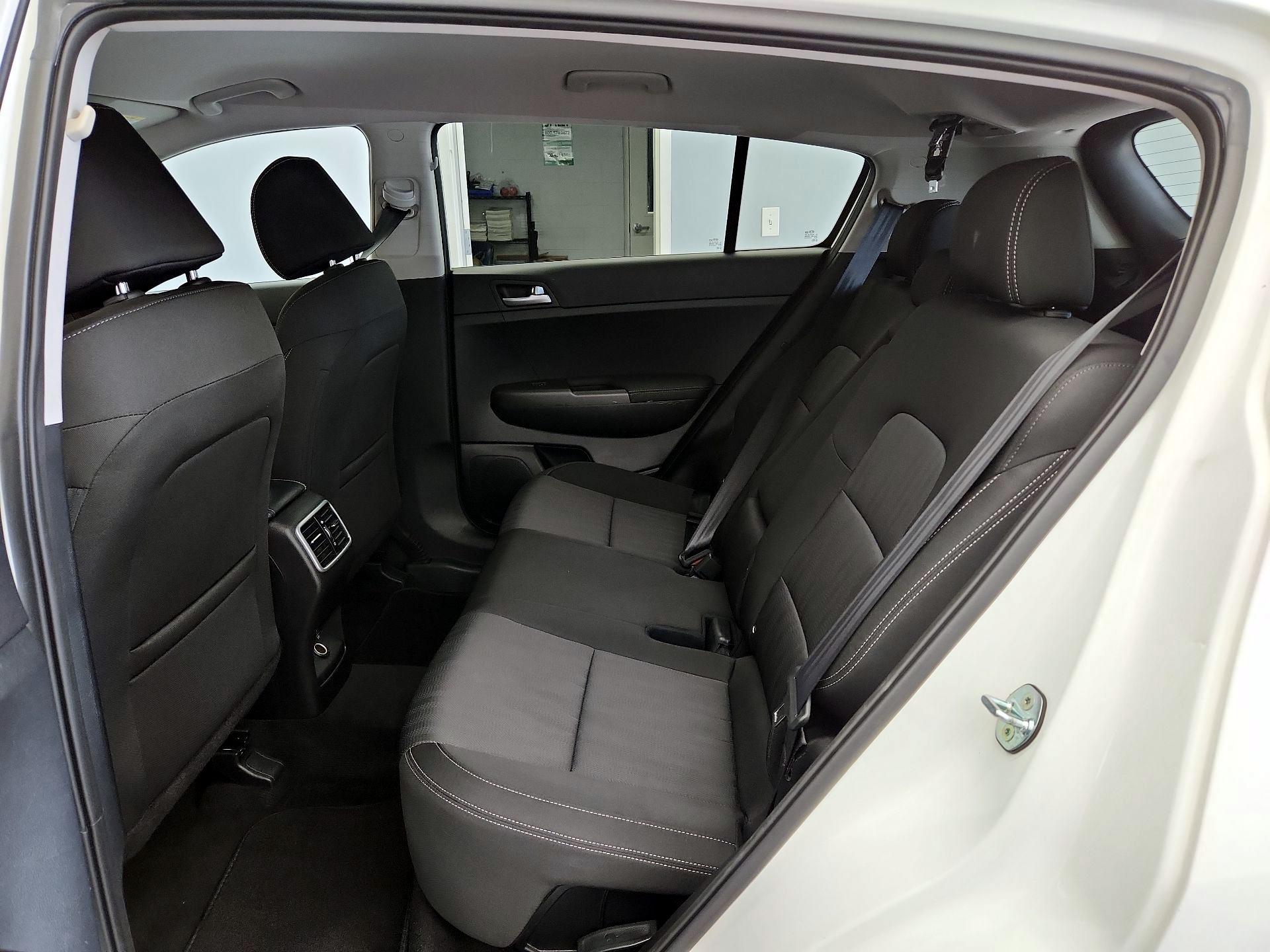 Thumbnail: 2021 Kia Sportage - 19