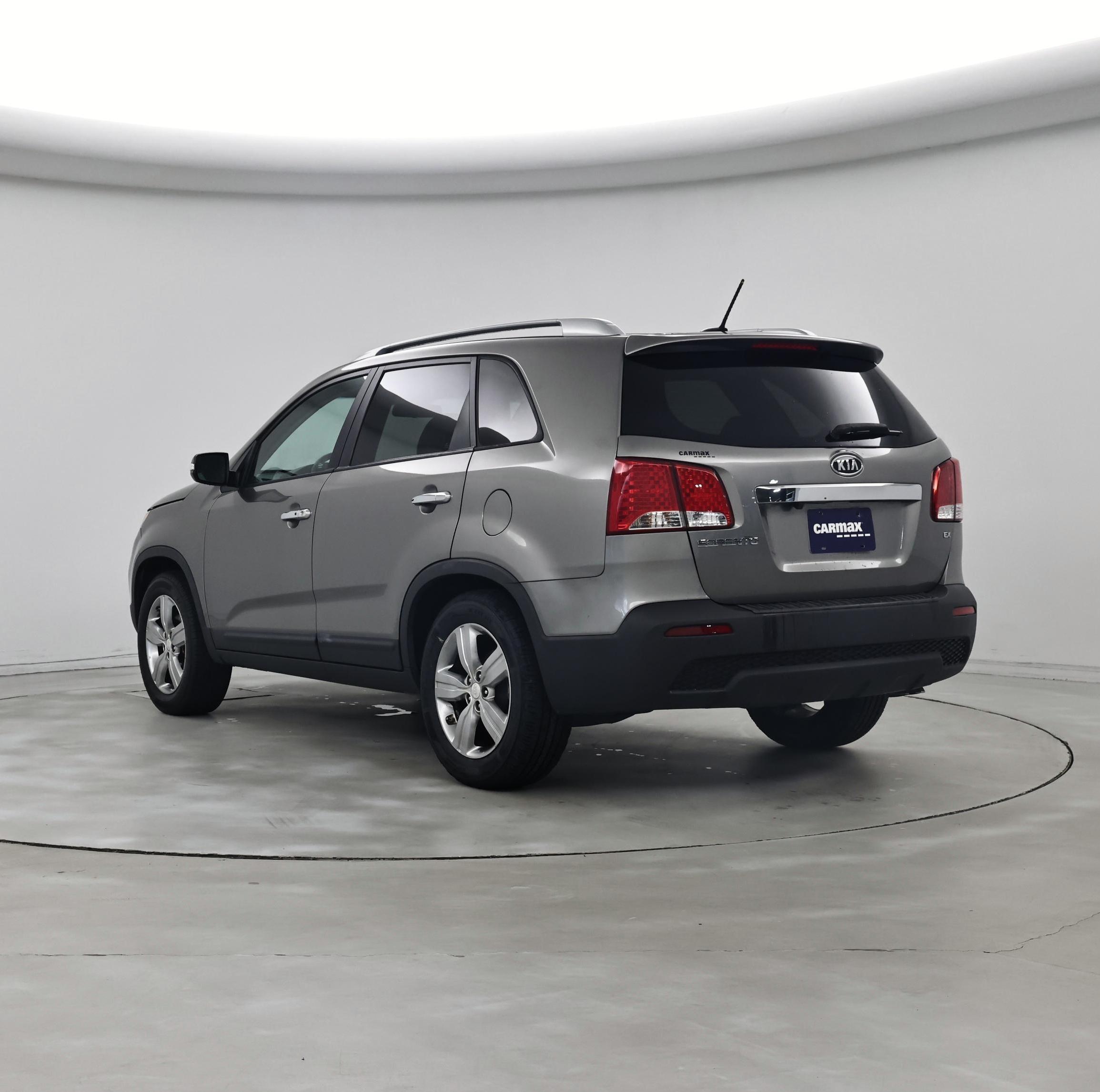 Thumbnail: 2013 Kia Sorento - 2