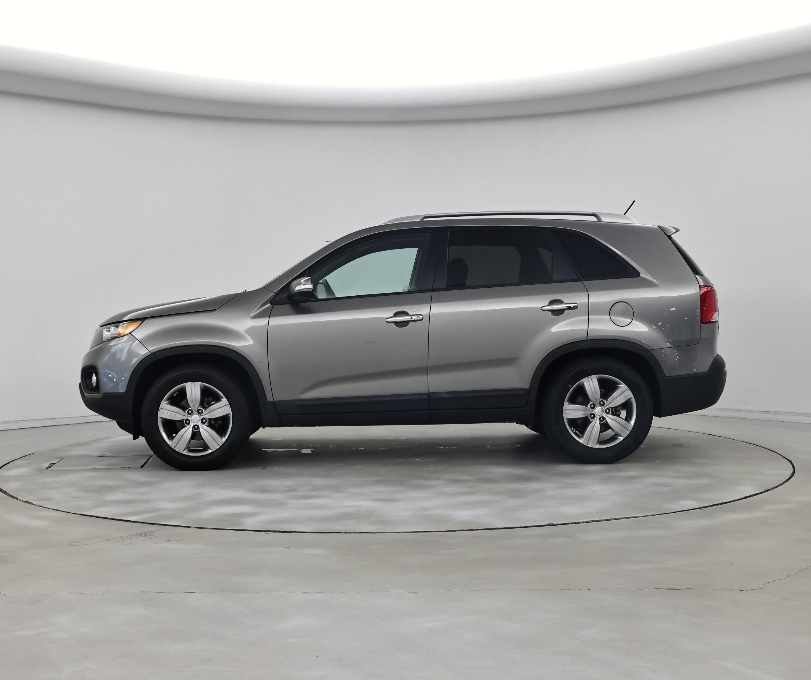 Thumbnail: 2013 Kia Sorento - 3
