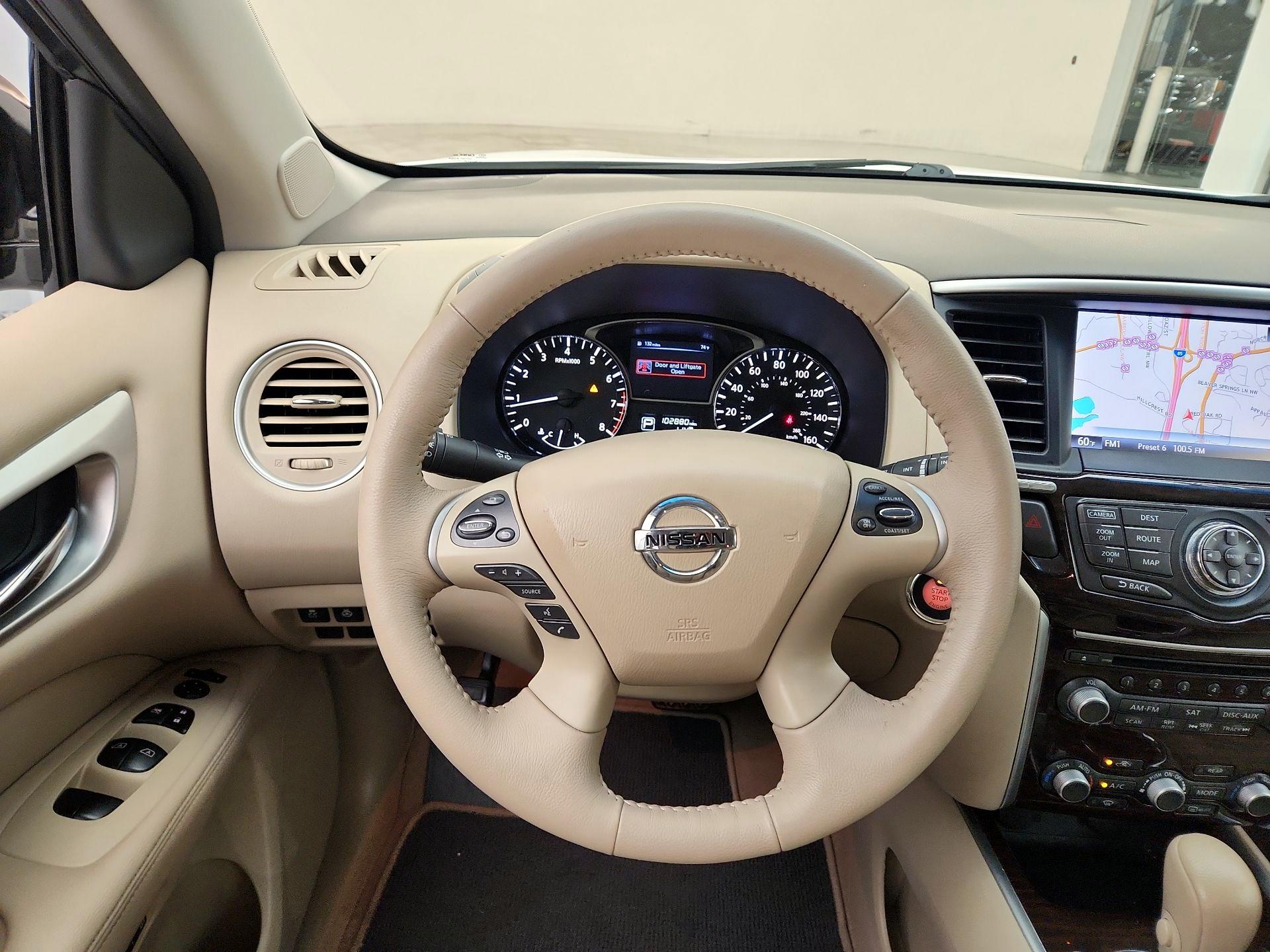 Thumbnail: 2014 Nissan Pathfinder - 10