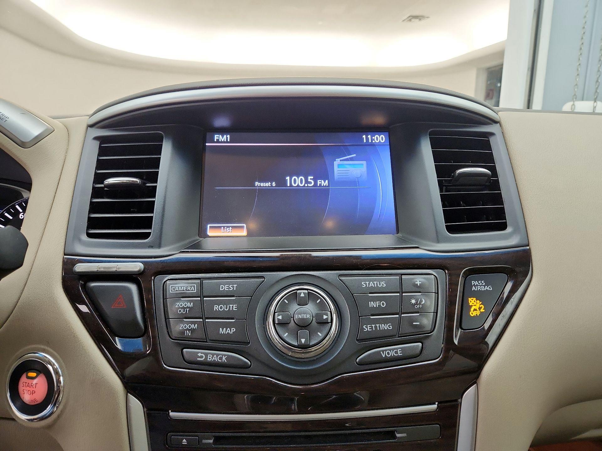 Thumbnail: 2014 Nissan Pathfinder - 16
