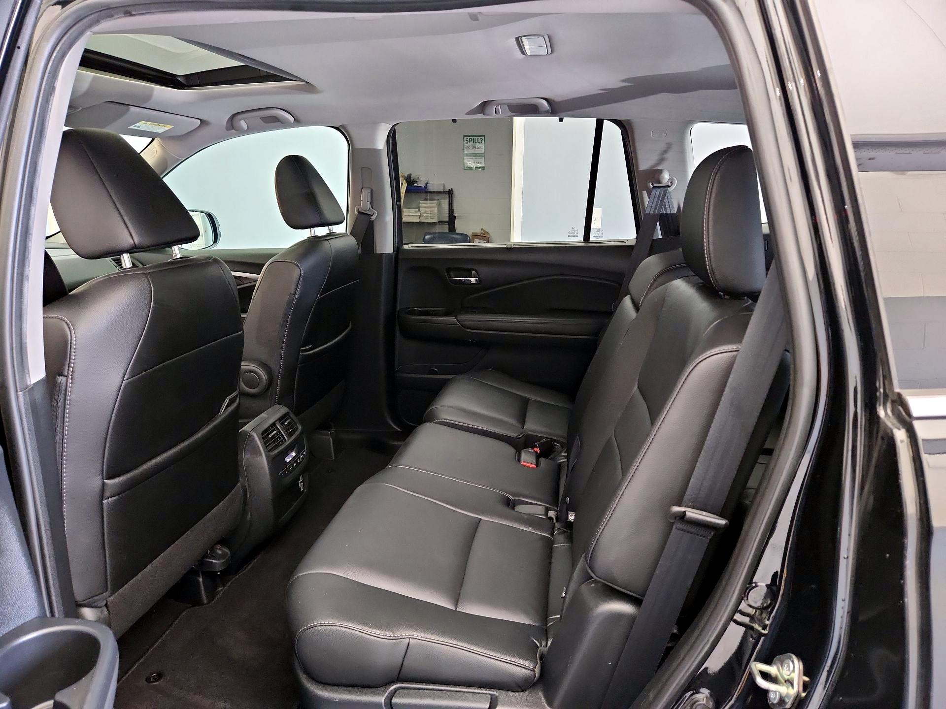 Thumbnail: 2020 Honda Pilot - 20