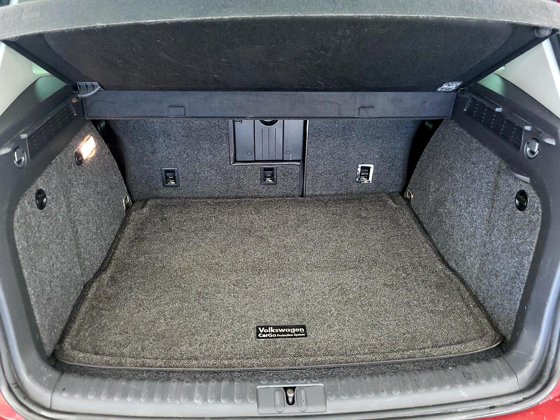 Thumbnail: 2014 Volkswagen Tiguan - 20