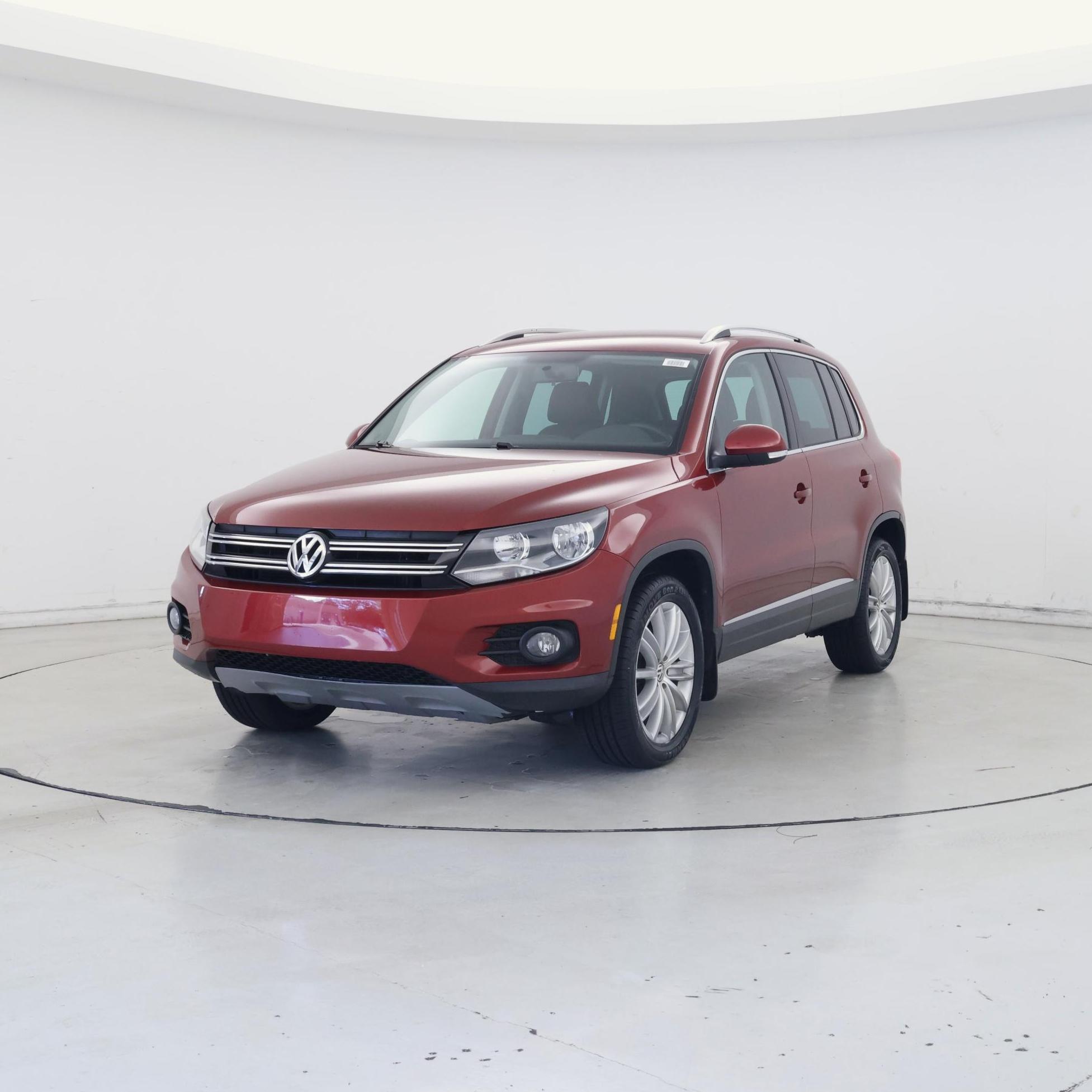 Thumbnail: 2014 Volkswagen Tiguan - 4