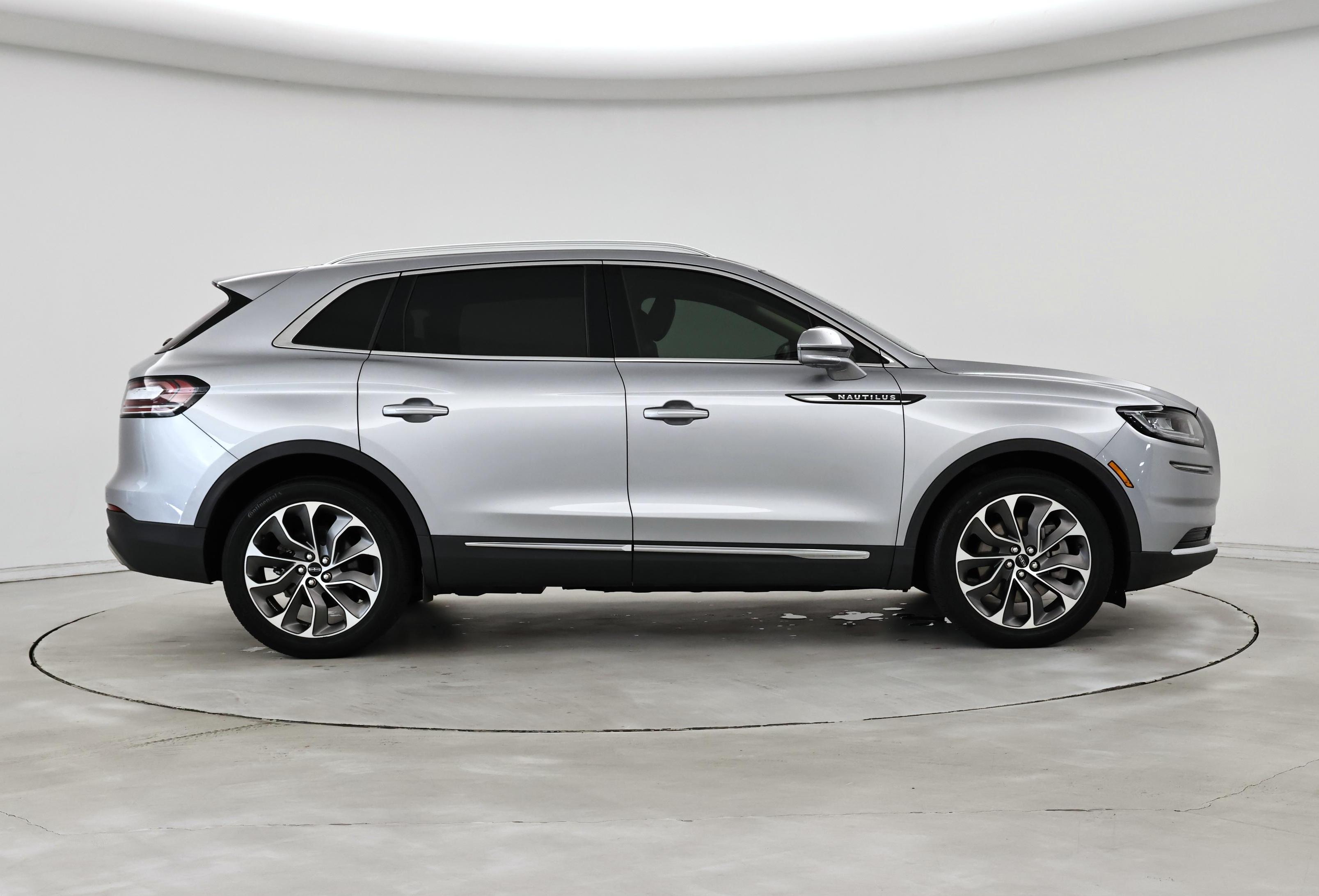Thumbnail: 2021 Lincoln Nautilus - 7