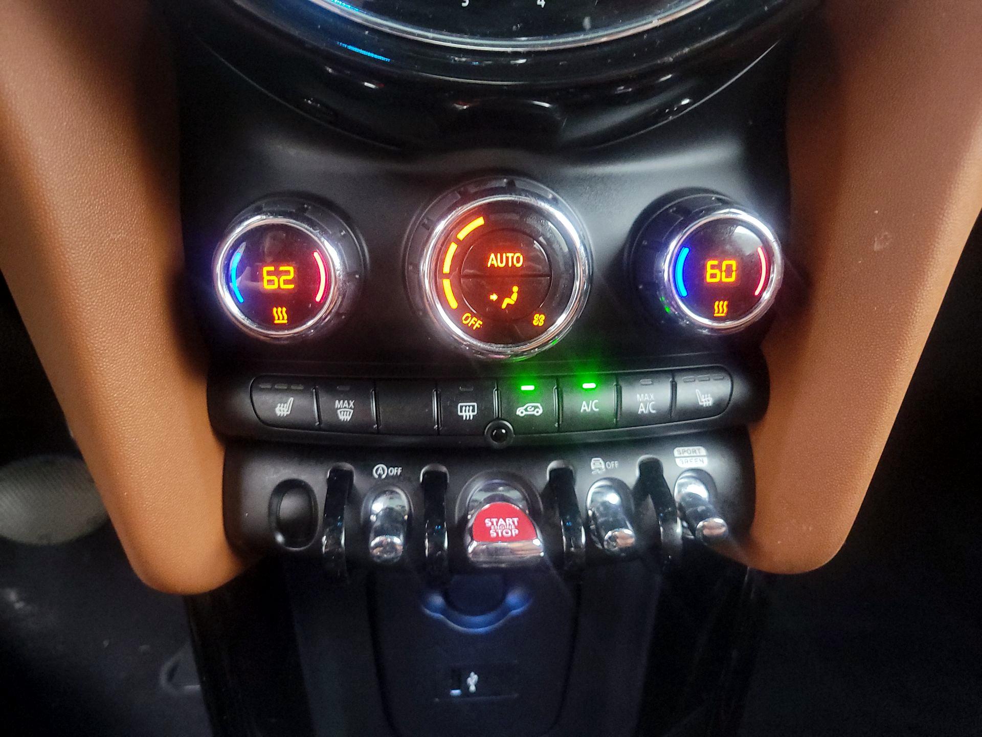 Thumbnail: 2022 MINI Cooper Hardtop - 16