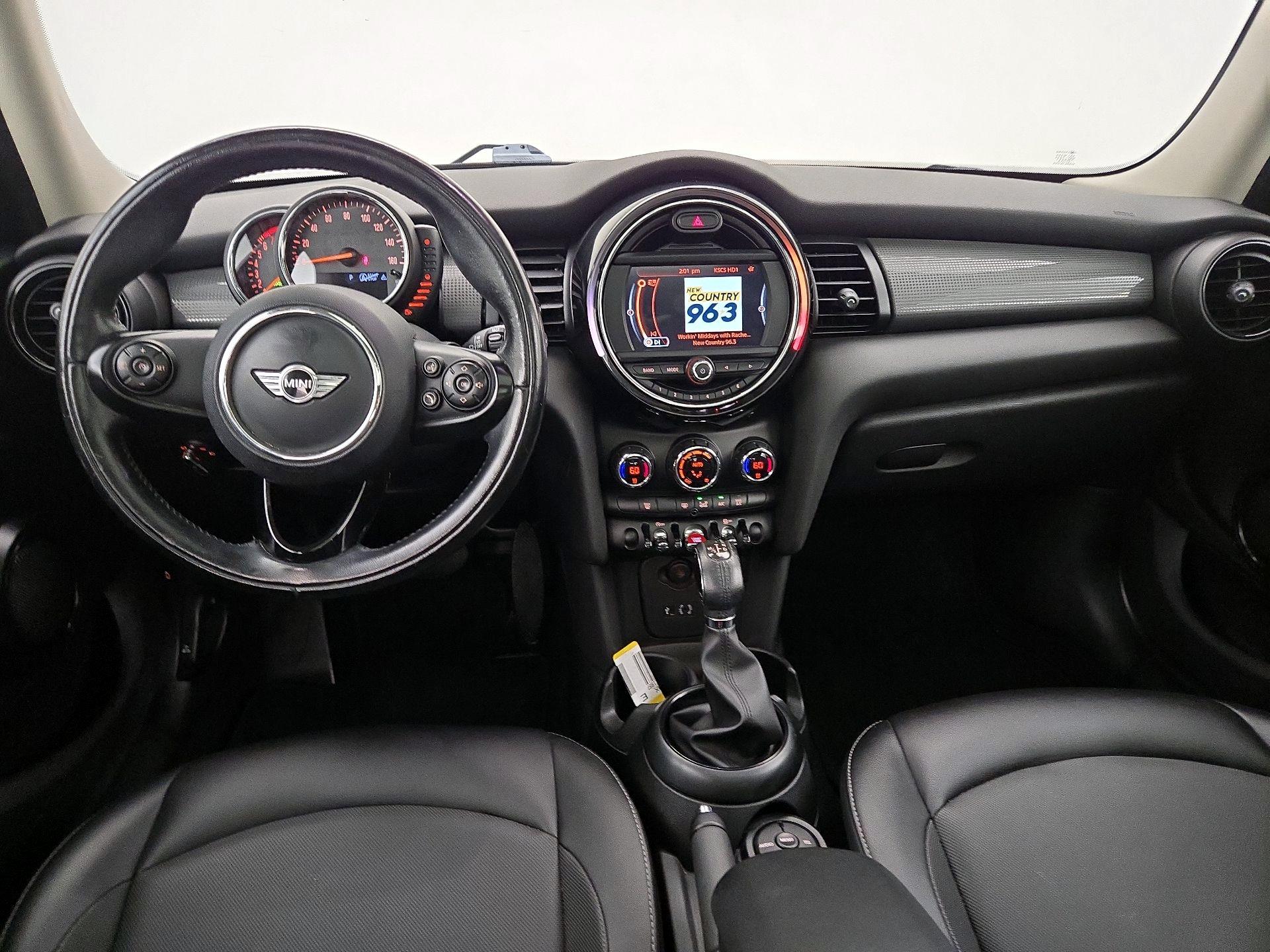 Thumbnail: 2017 MINI Cooper Hardtop - 9