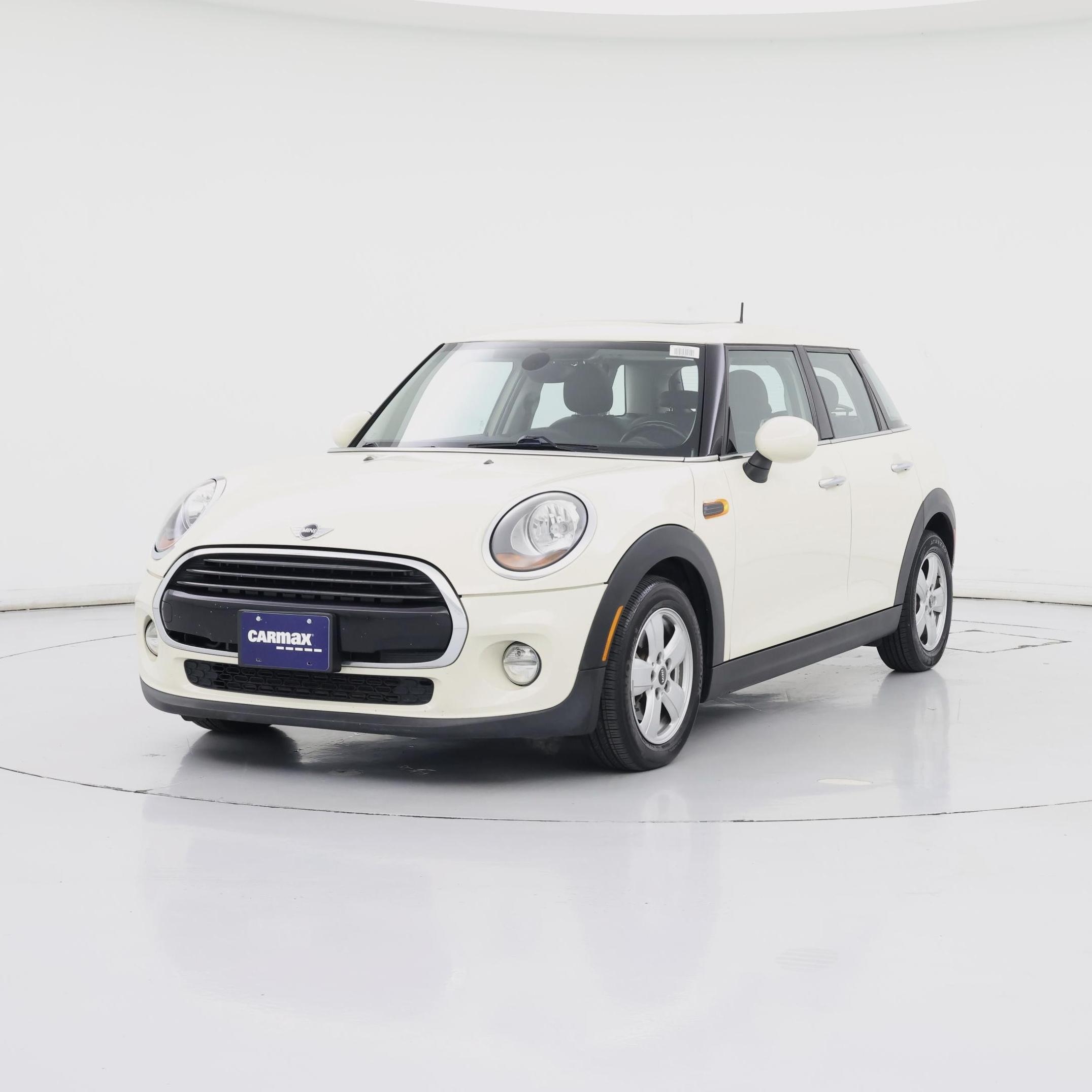 Thumbnail: 2017 MINI Cooper Hardtop - 4