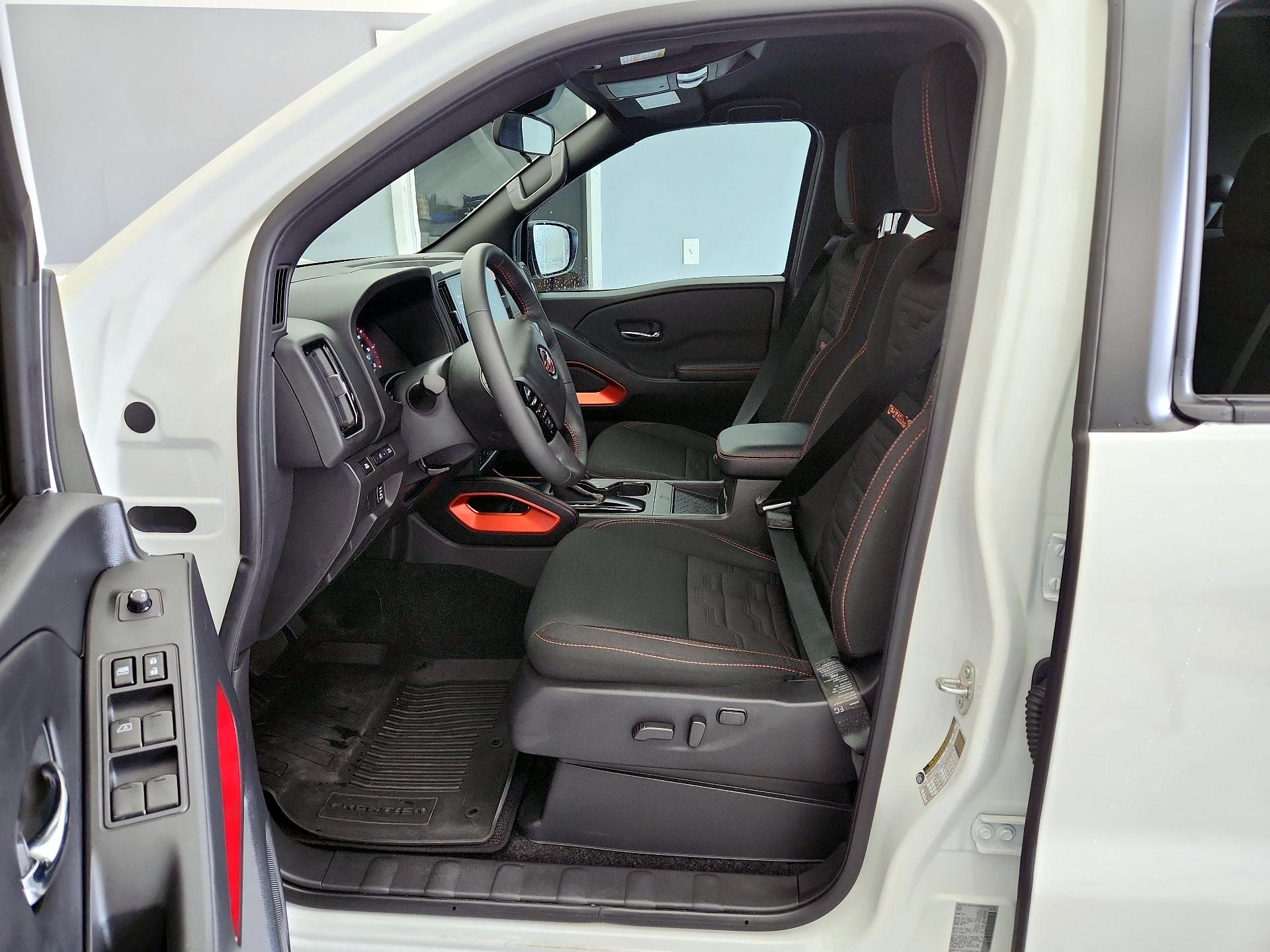 Thumbnail: 2025 Nissan Frontier - 11